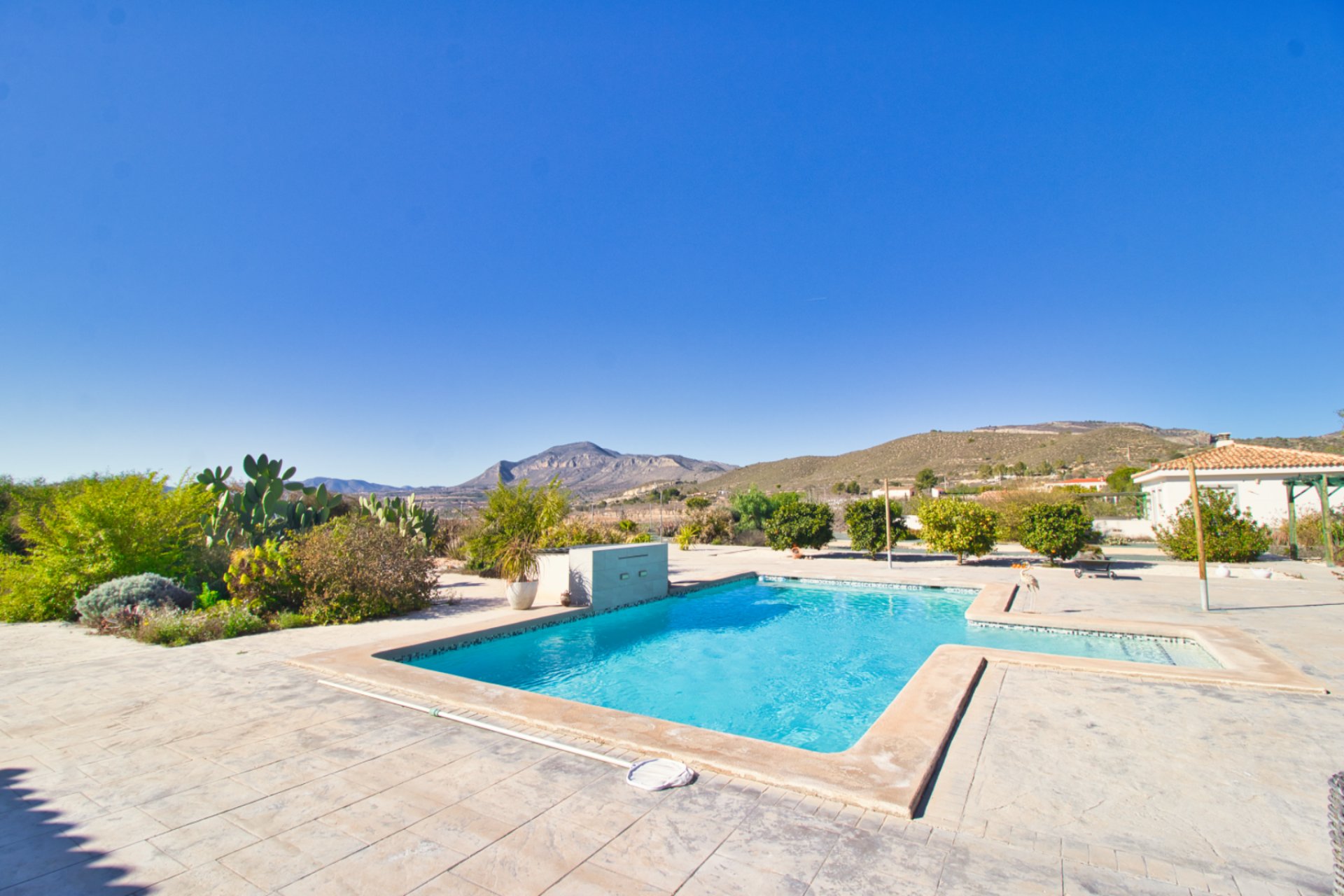 Weiterverkauf - Country house -
Hondon De Las Nieves