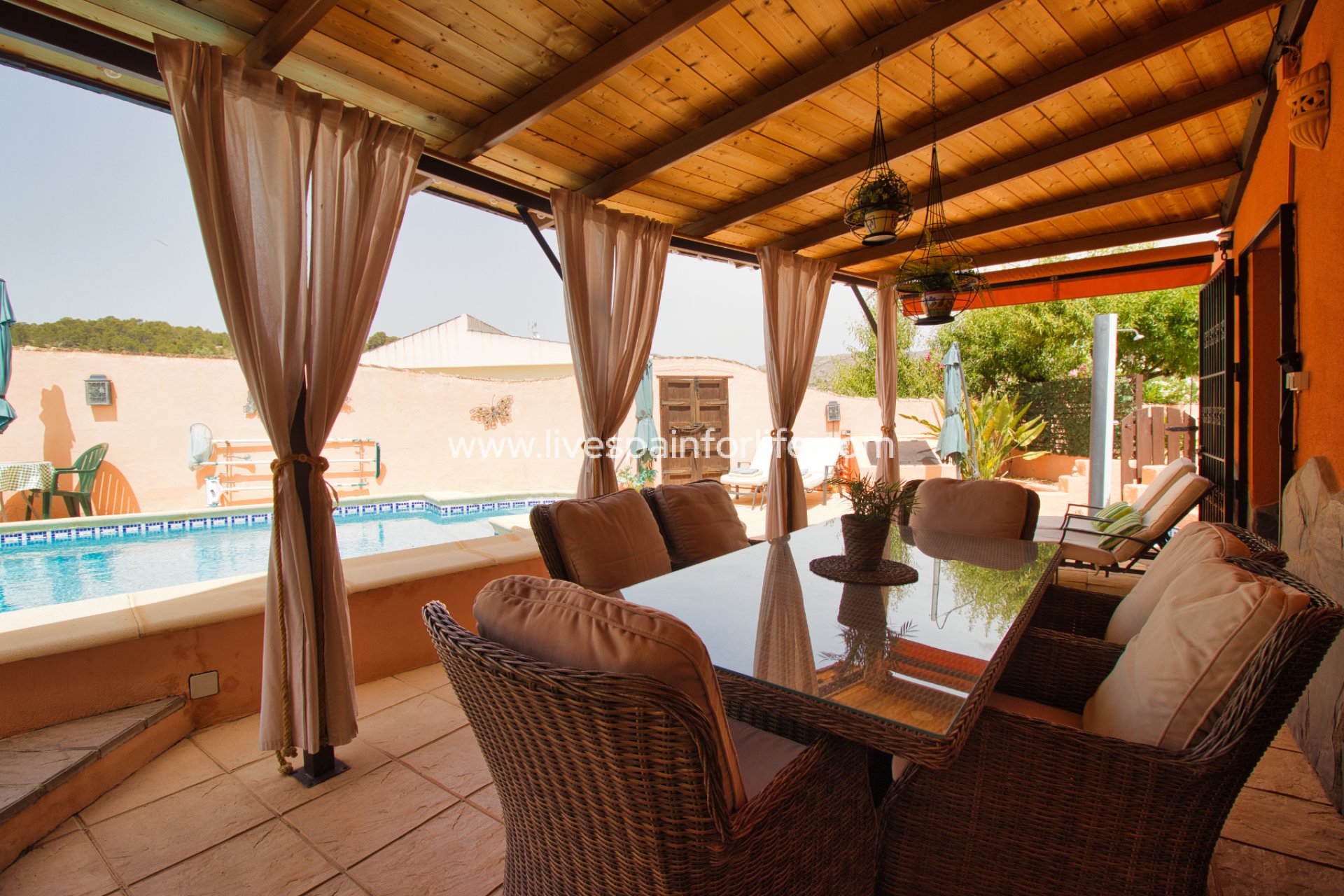 Weiterverkauf - Country house -
La Romana