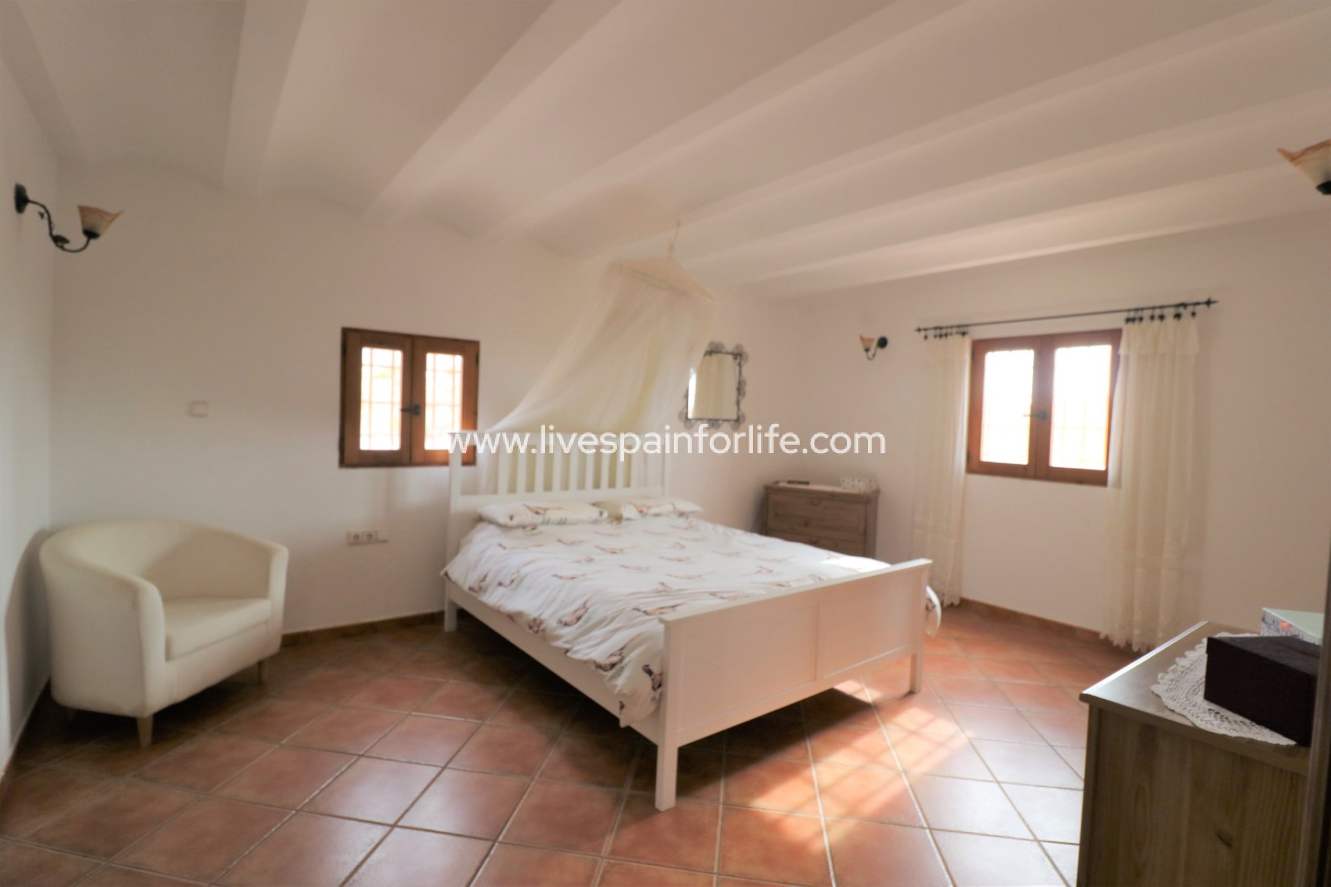 Weiterverkauf - Country house -
Macisvenda