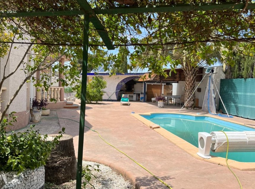 Weiterverkauf - Country house -
Monforte Del Cid