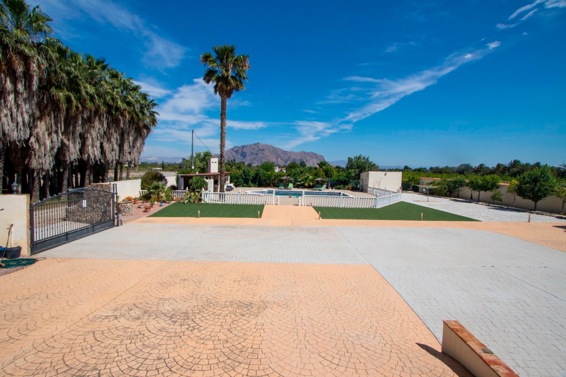 Weiterverkauf - Country house -
Orihuela