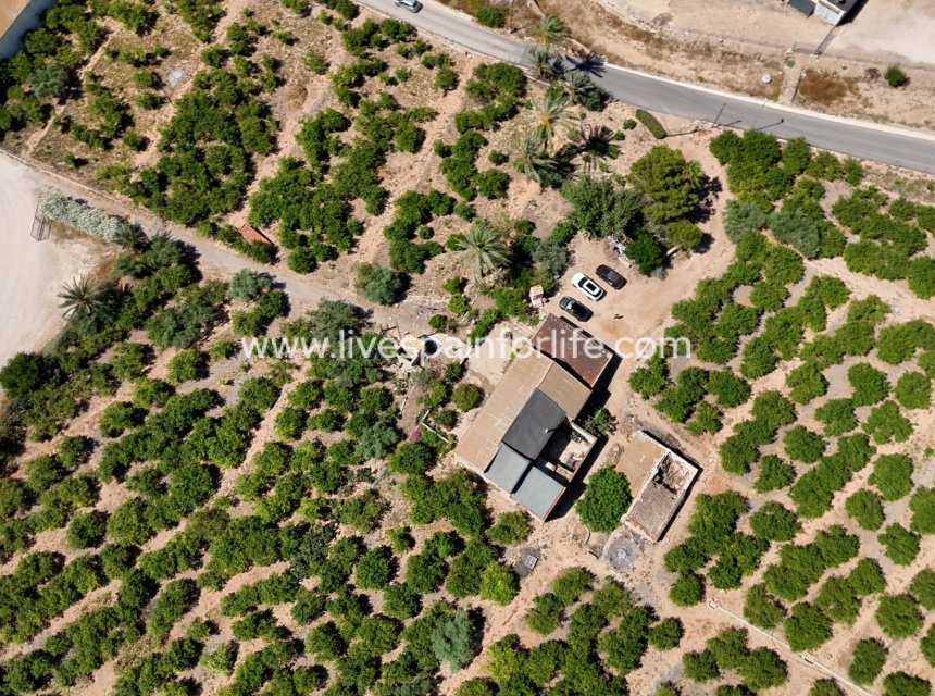 Weiterverkauf - Country house -
Orihuela