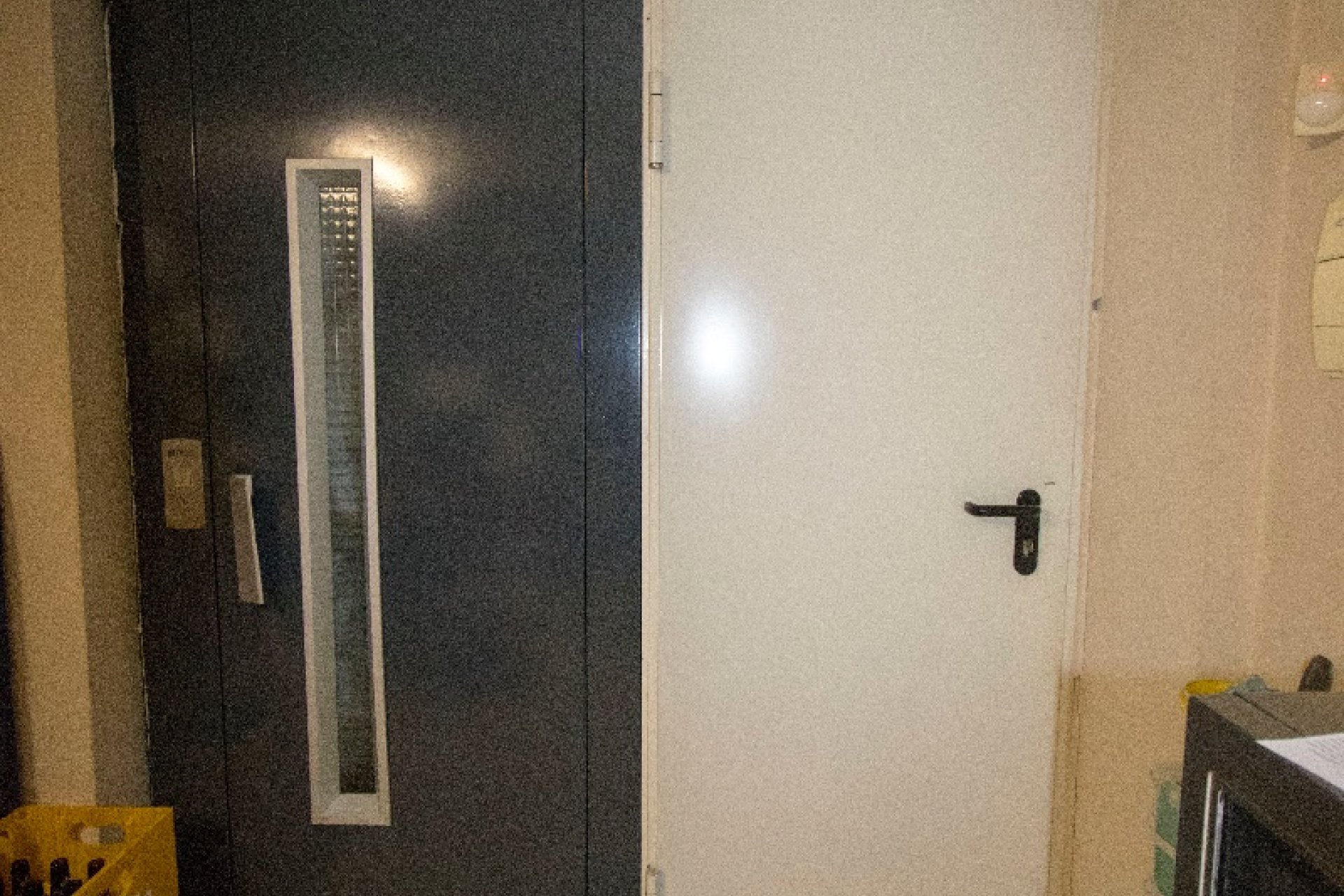 Weiterverkauf - Kommerziell -
Albatera