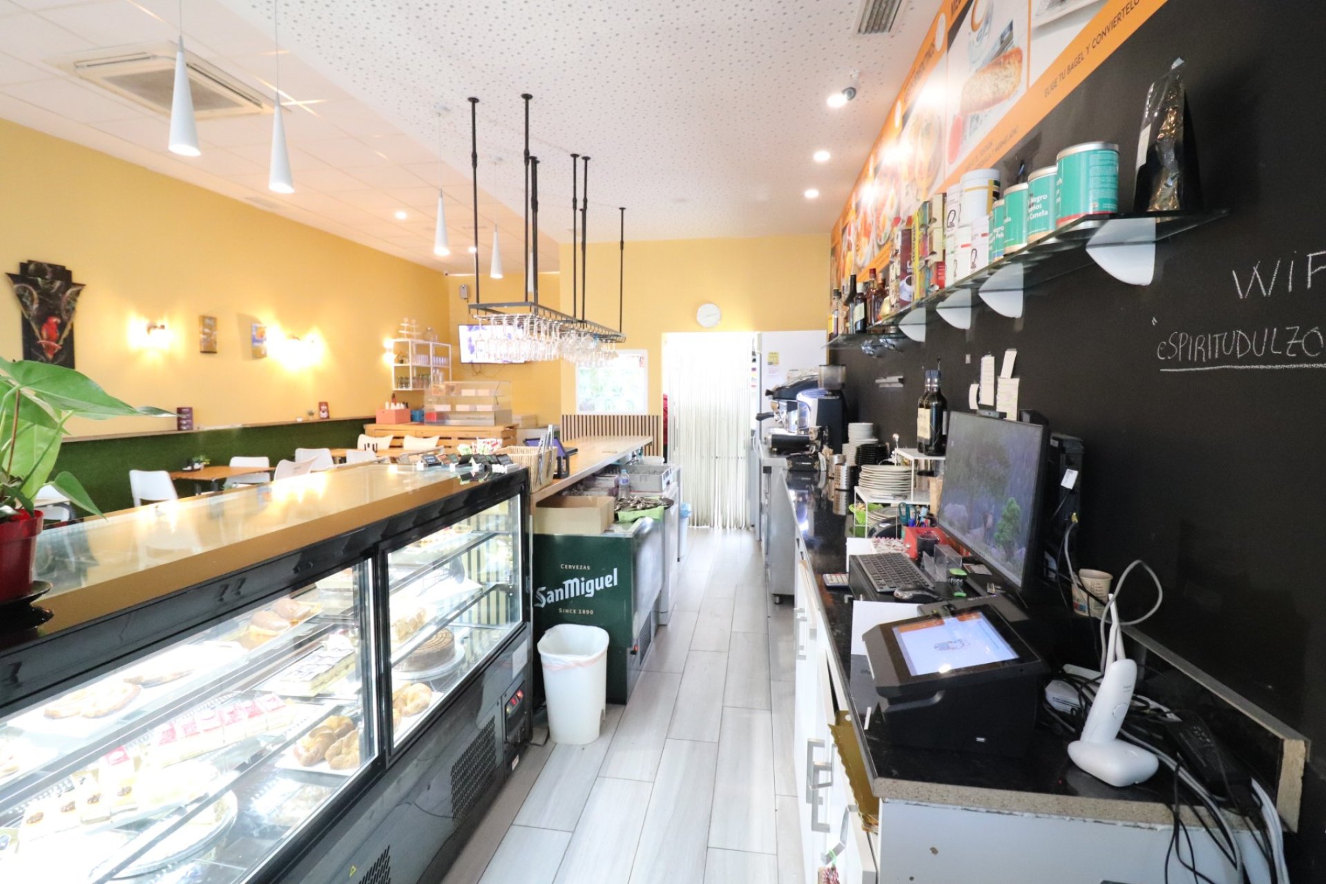 Weiterverkauf - Kommerziell -
Benijofar - Benijofar - Village