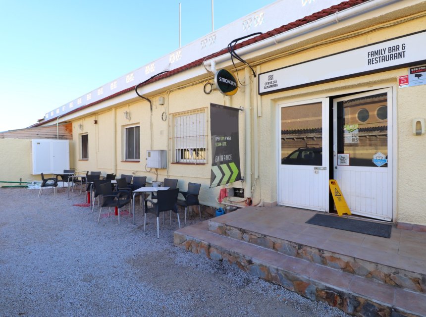 Weiterverkauf - Kommerziell -
Ciudad Quesada - Doña Pepa