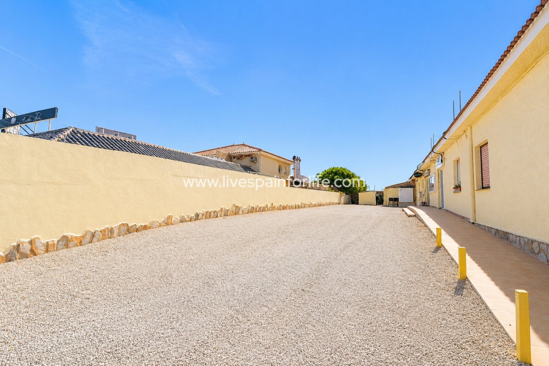 Weiterverkauf - Kommerziell -
Ciudad Quesada - Doña Pepa