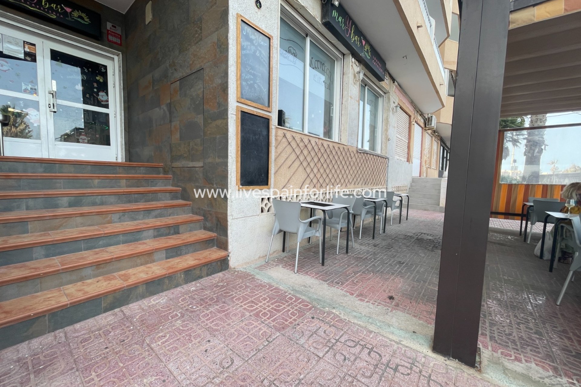 Weiterverkauf - Kommerziell -
Torrevieia - Comunidad Valenciana