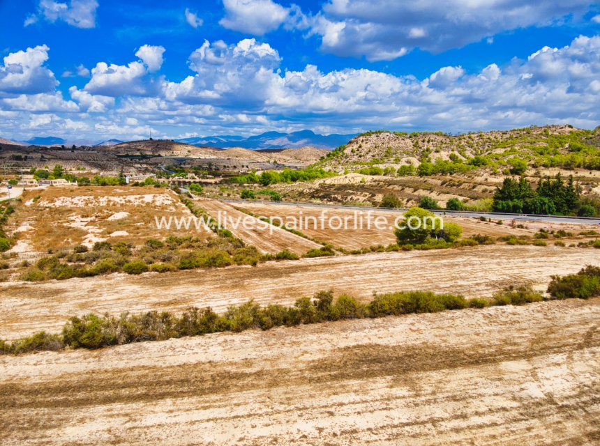 Weiterverkauf - Plot of Land -
Alicante
