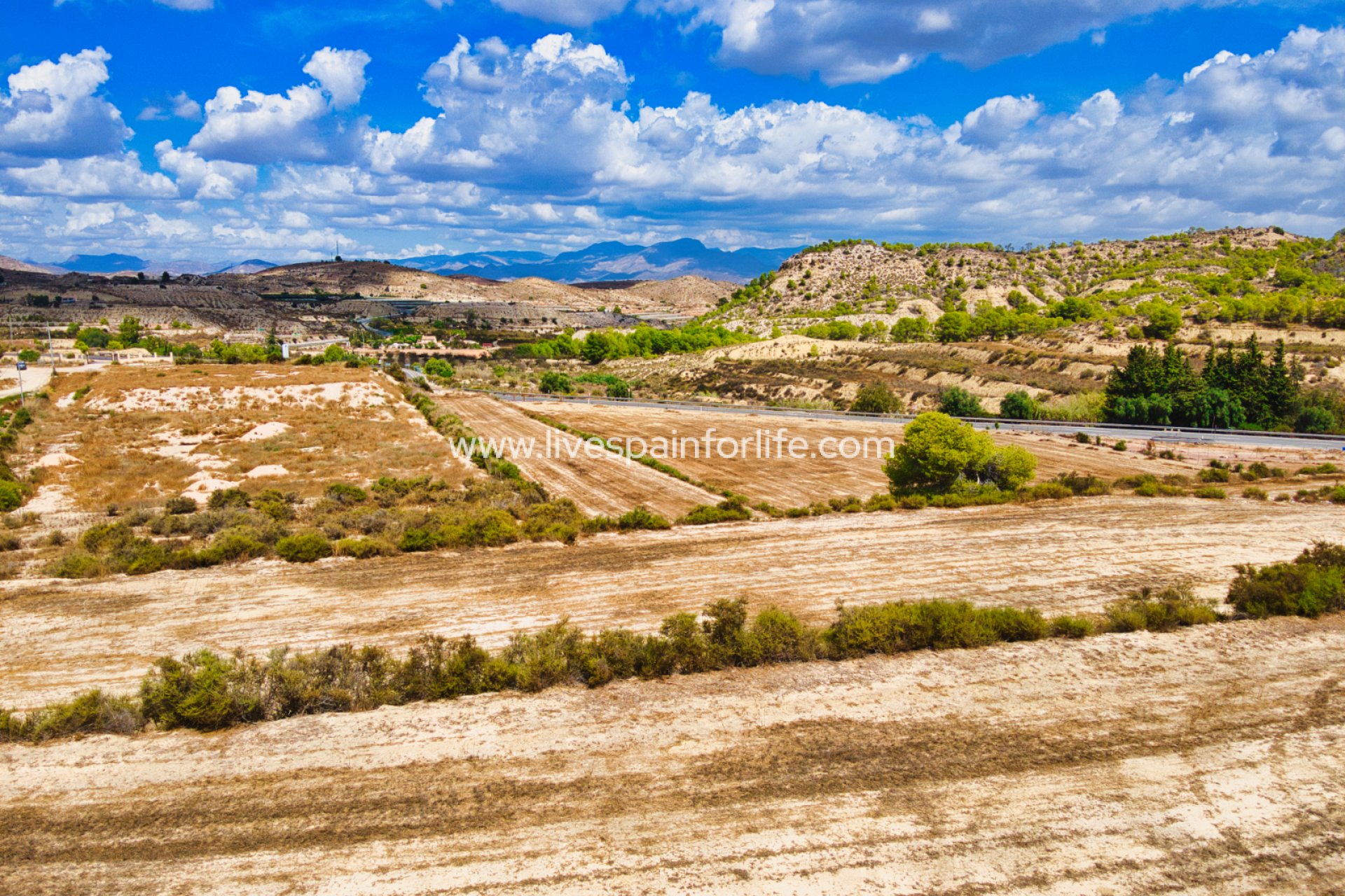 Weiterverkauf - Plot of Land -
Alicante