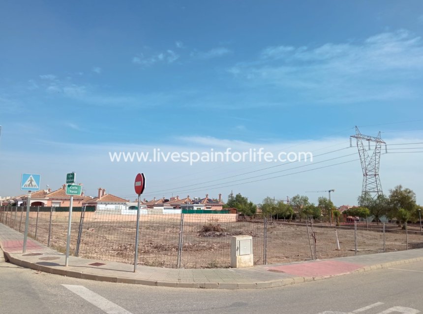 Weiterverkauf - Plot of Land -
Los Montesinos - La Herrada