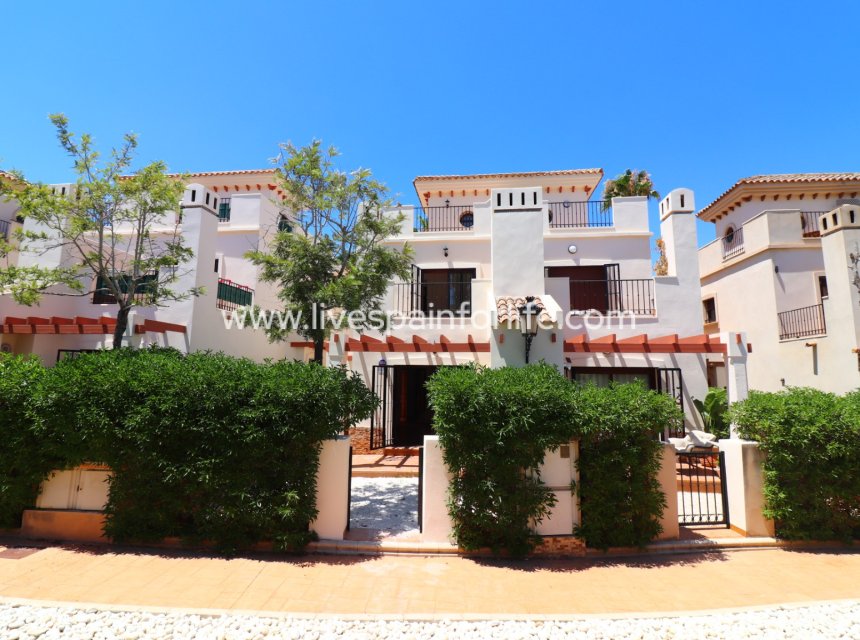 Weiterverkauf - Semi-detached house / Quad -
Algorfa - La Finca Golf