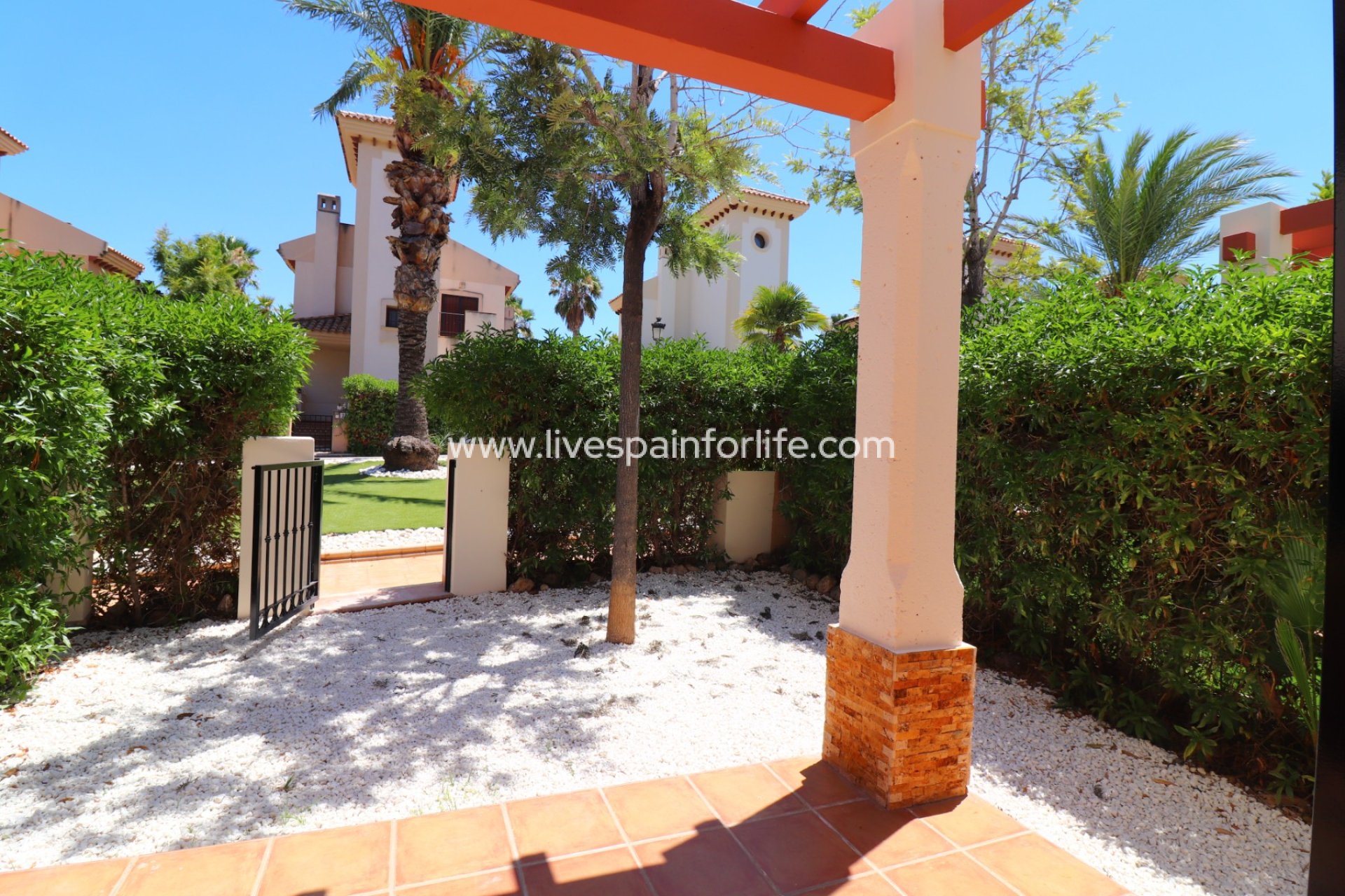 Weiterverkauf - Semi-detached house / Quad -
Algorfa - La Finca Golf