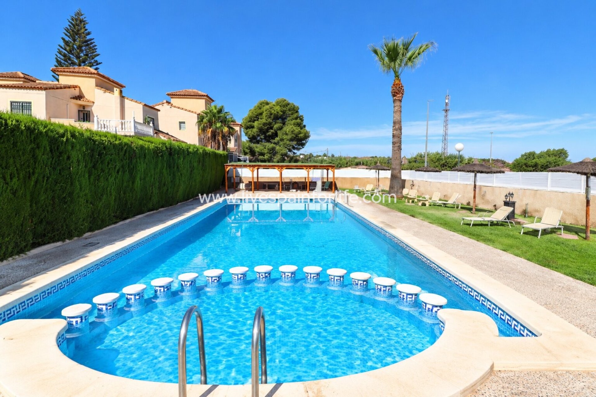 Weiterverkauf - Semi-detached house / Quad -
Algorfa - Montebello
