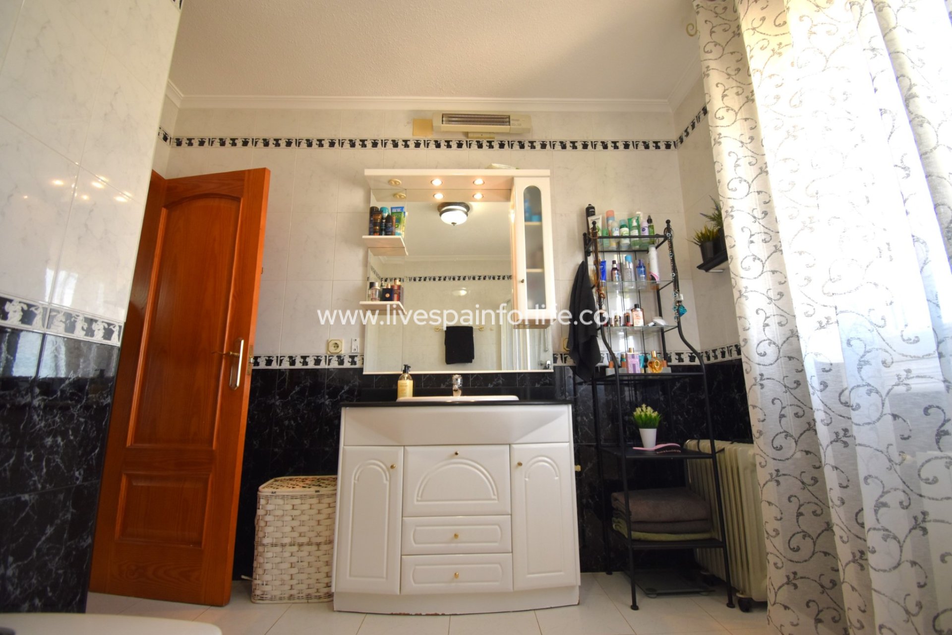 Weiterverkauf - Semi-detached house / Quad -
Orihuela Costa - Los Balcones