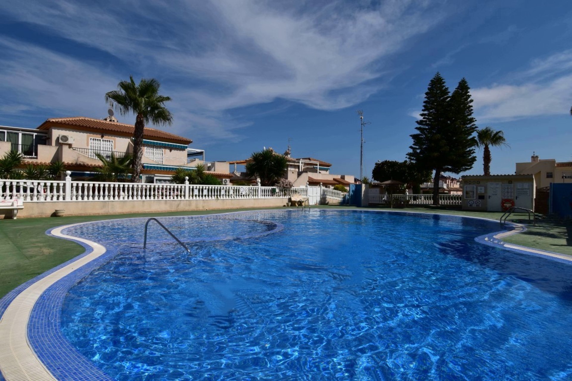 Weiterverkauf - Semi-detached house / Quad -
Orihuela Costa - Playa Flamenca