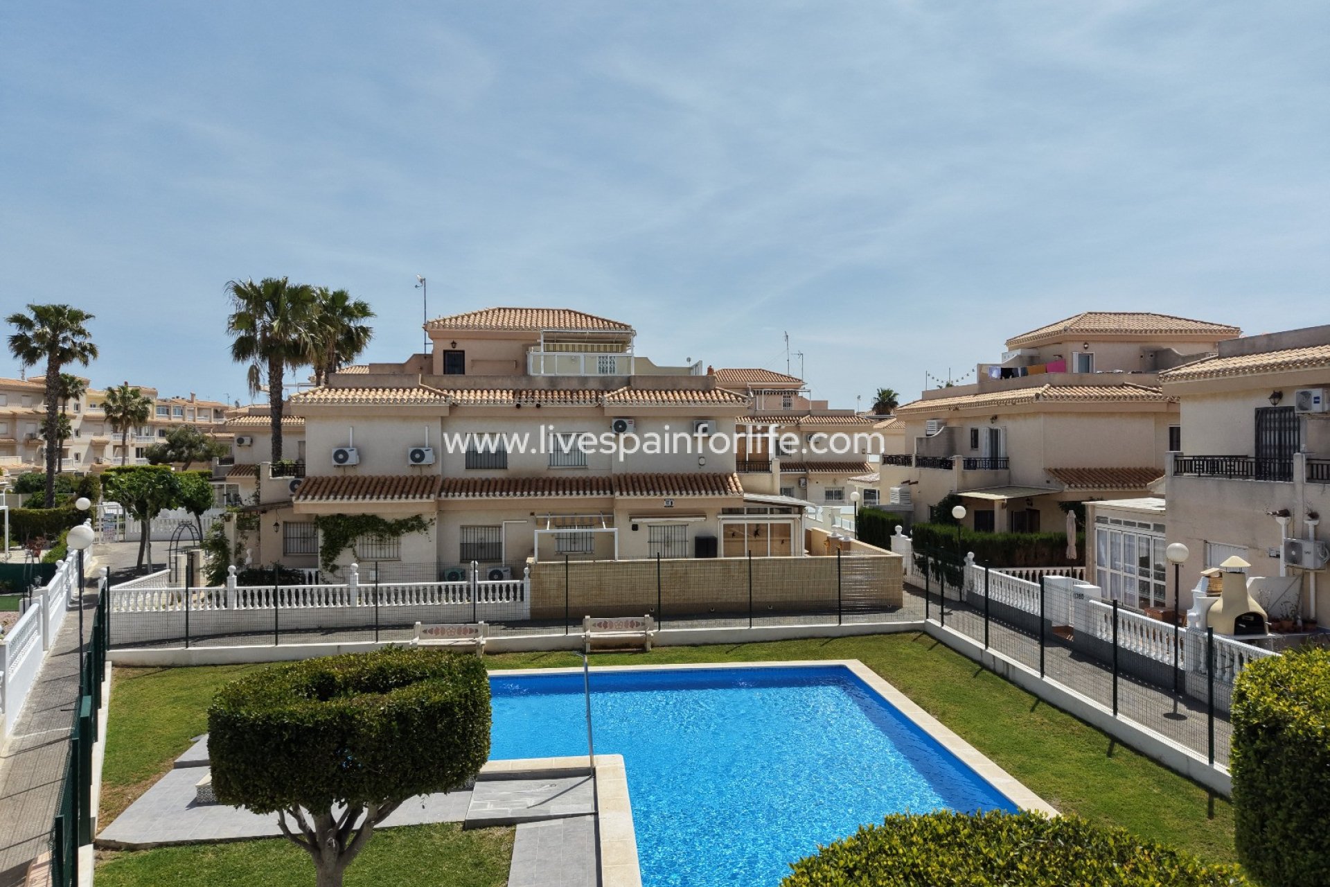 Weiterverkauf - Semi-detached house / Quad -
Orihuela Costa - Playa Flamenca