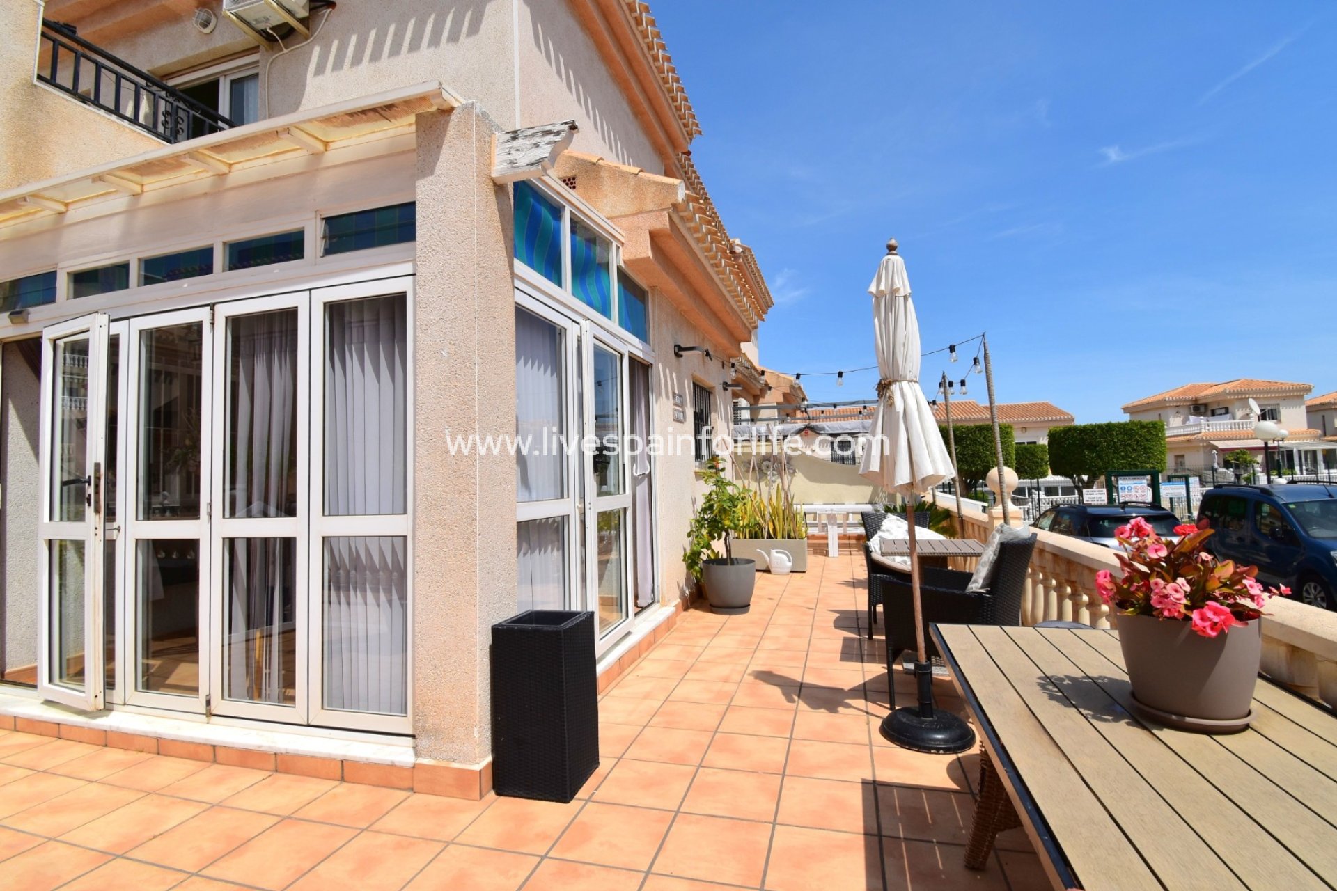 Weiterverkauf - Semi-detached house / Quad -
Orihuela Costa - Playa Flamenca