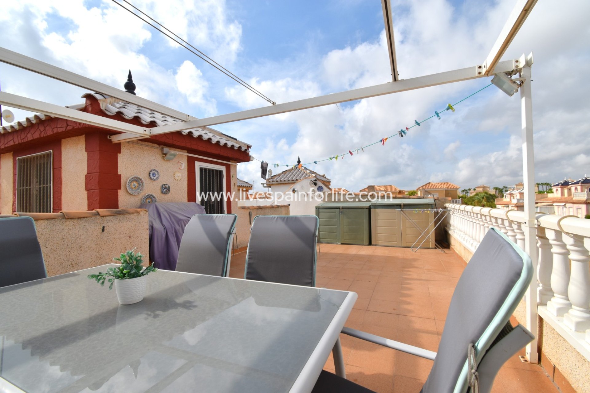 Weiterverkauf - Semi-detached house / Quad -
Orihuela Costa - Playa Flamenca