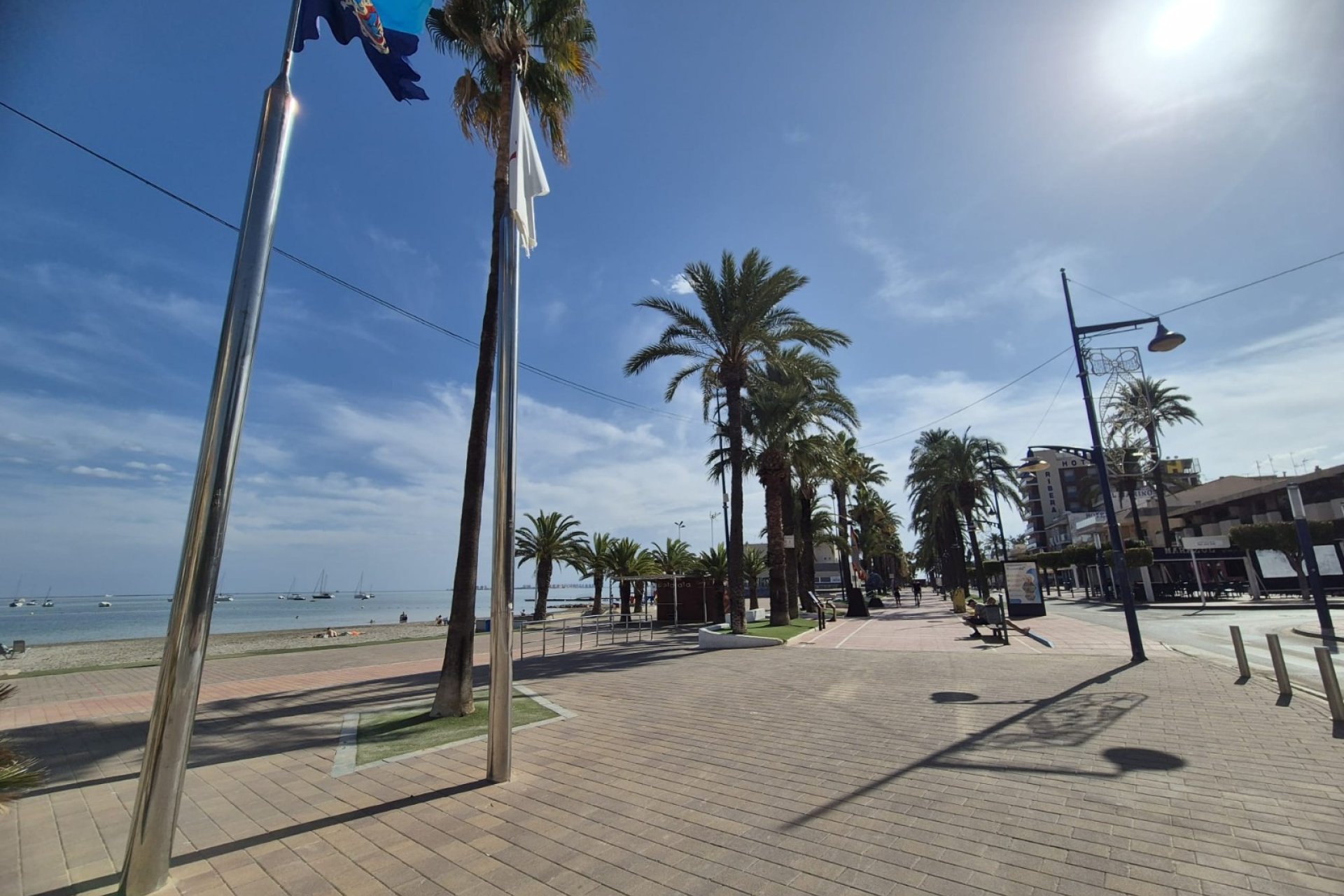 Weiterverkauf - Semi-detached house / Quad -
Santiago de La Ribera - Santiago de La Ribera - Town