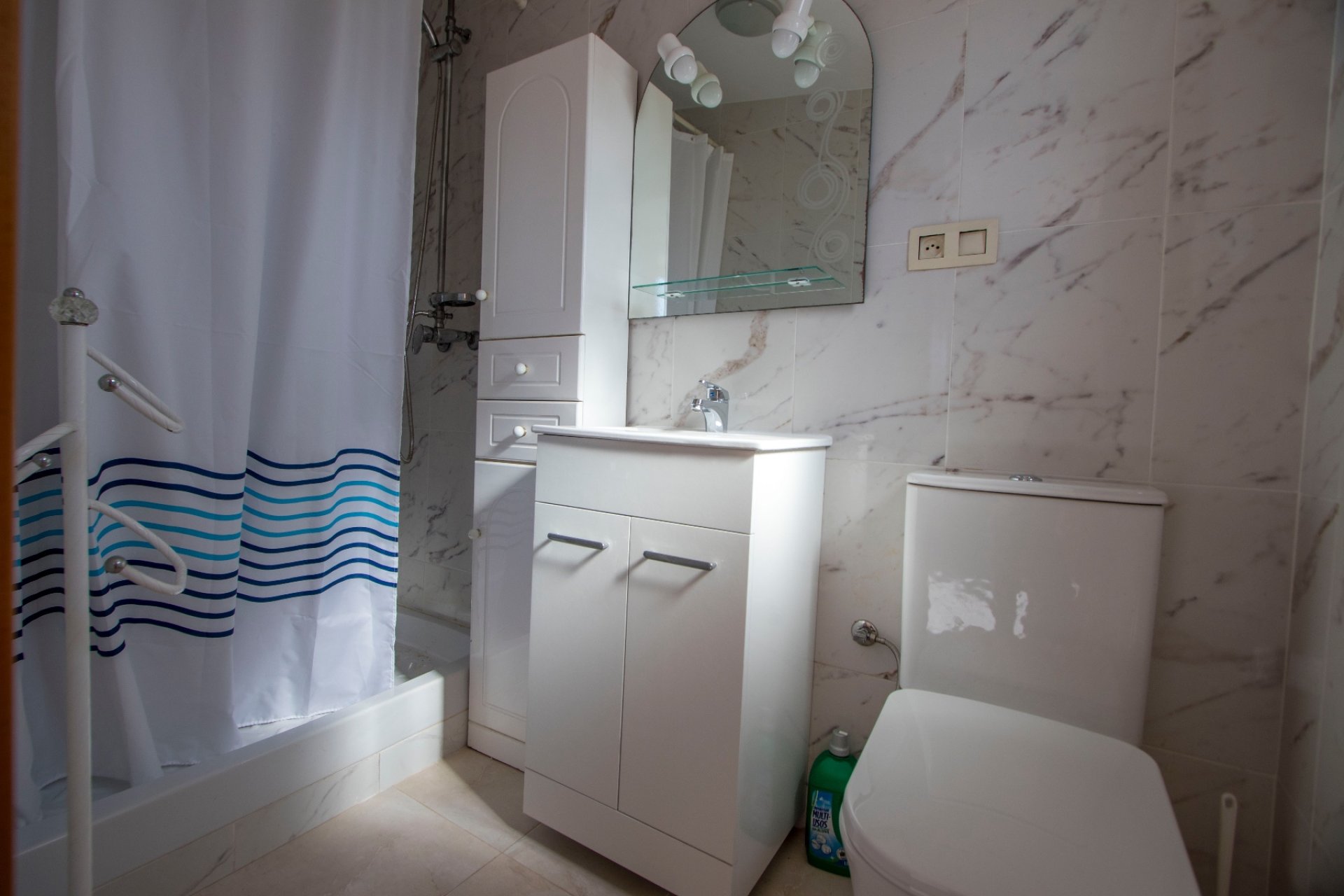 Weiterverkauf - Semi-detached house / Quad -
Torrevieja - El Chaparral