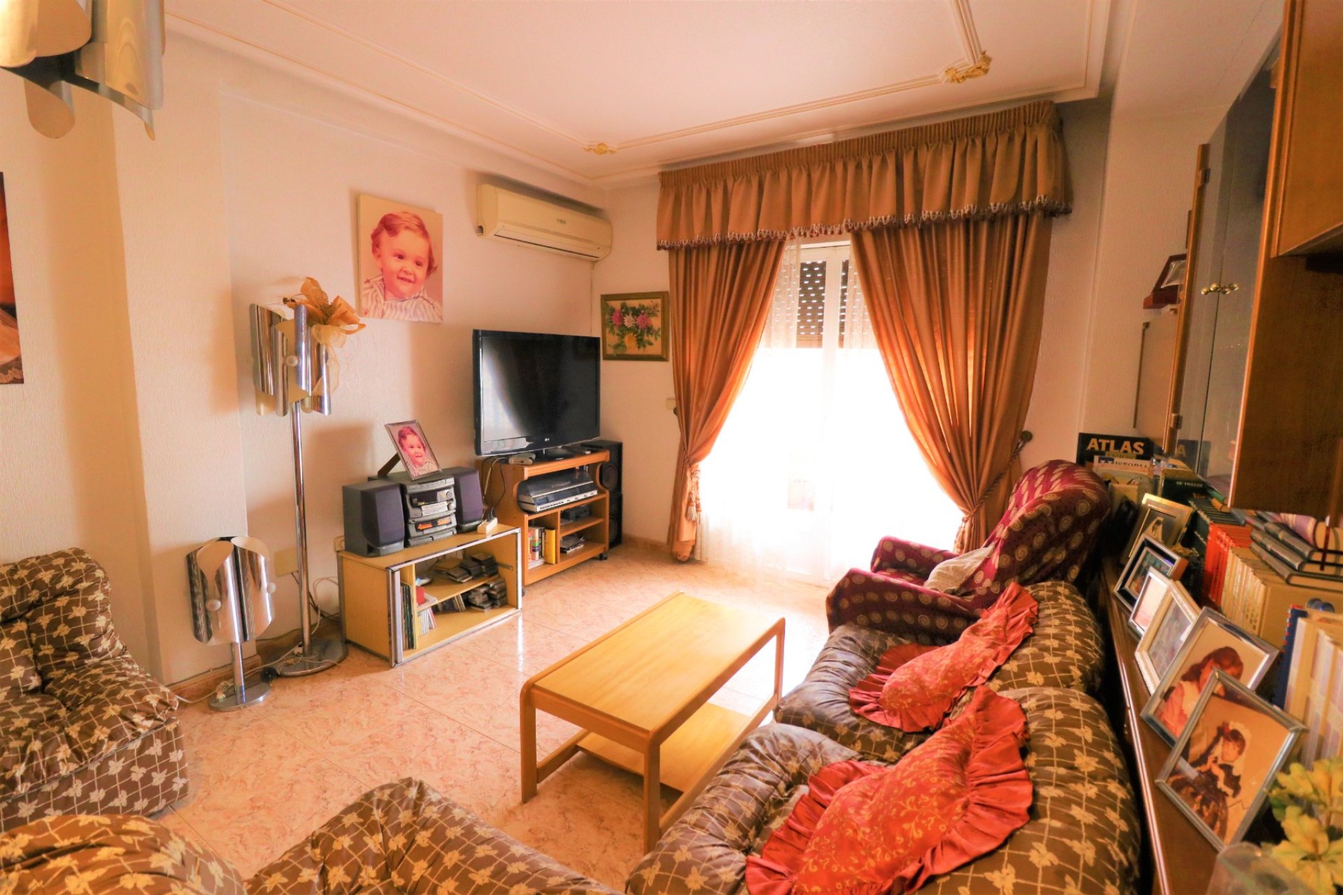 Weiterverkauf - Stadthaus -
Albatera