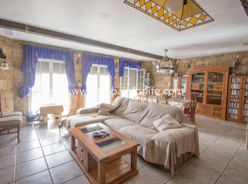 Weiterverkauf - Stadthaus -
Albatera