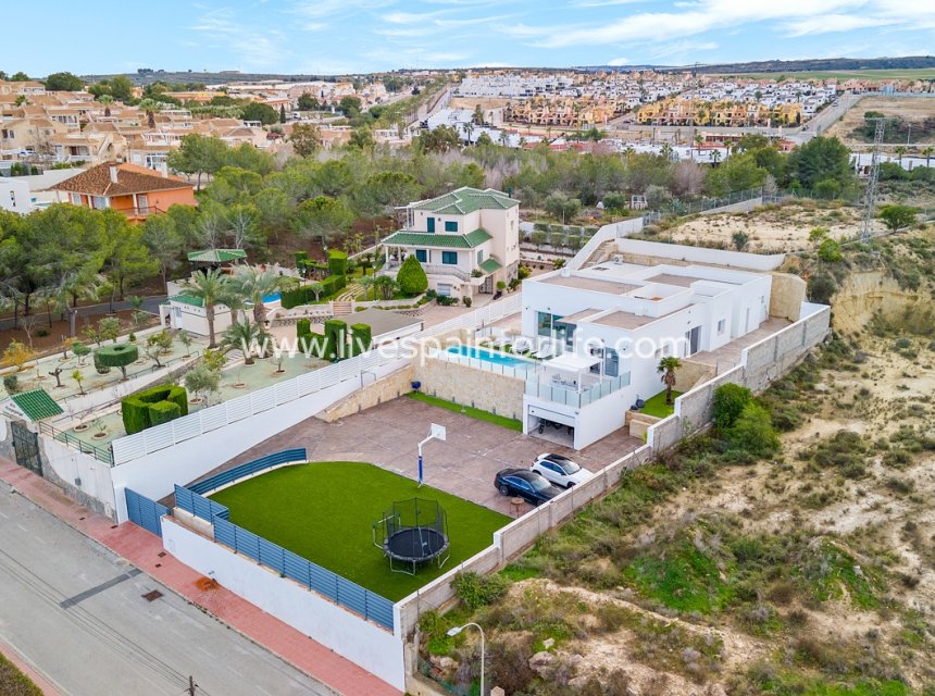 Weiterverkauf - Villa (freistehende) -
Algorfa - Lomas De La Juliana