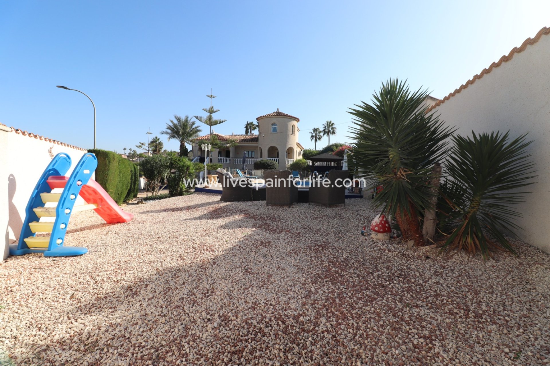 Weiterverkauf - Villa (freistehende) -
Algorfa - Lomas de La Juliana