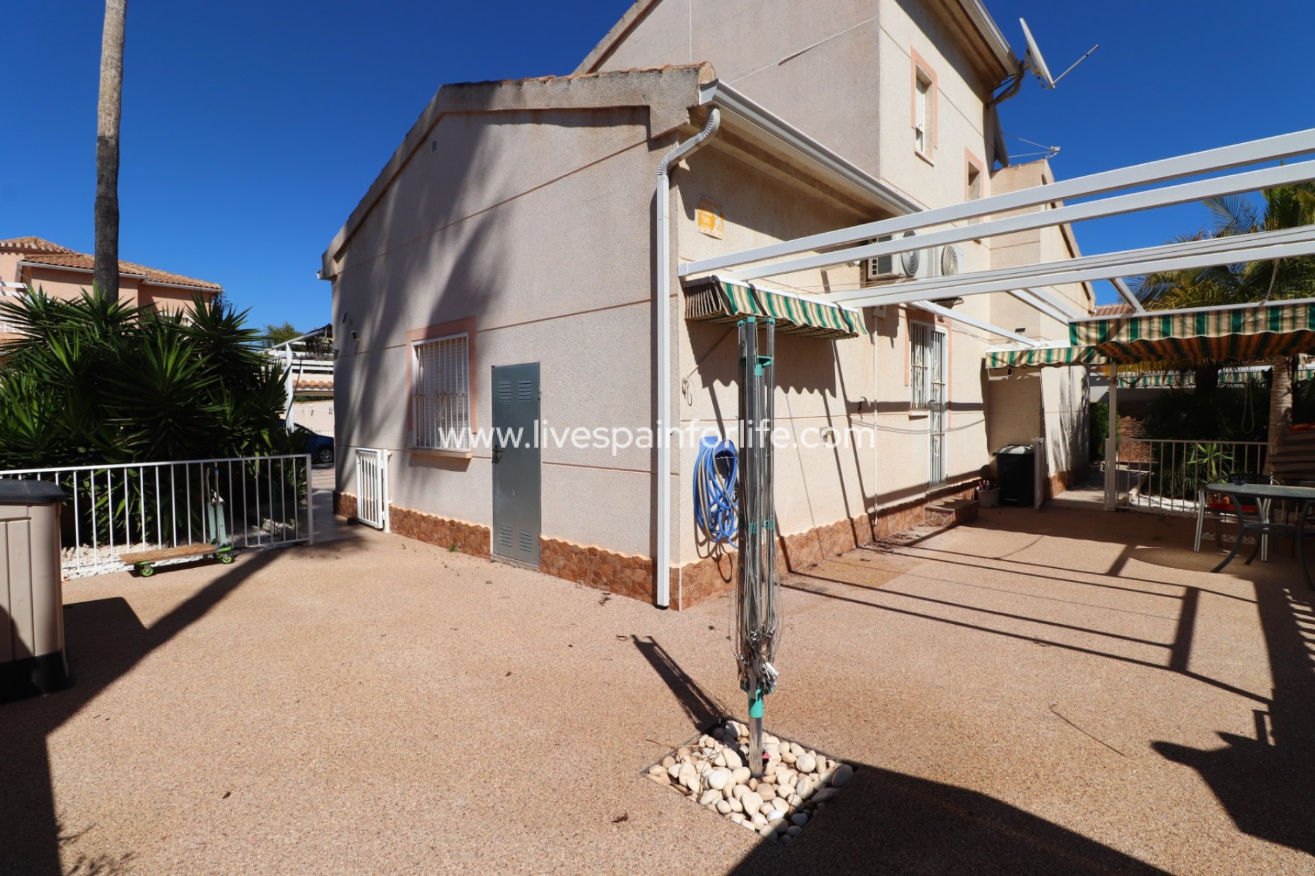 Weiterverkauf - Villa (freistehende) -
Ciudad Quesada - Atalayas