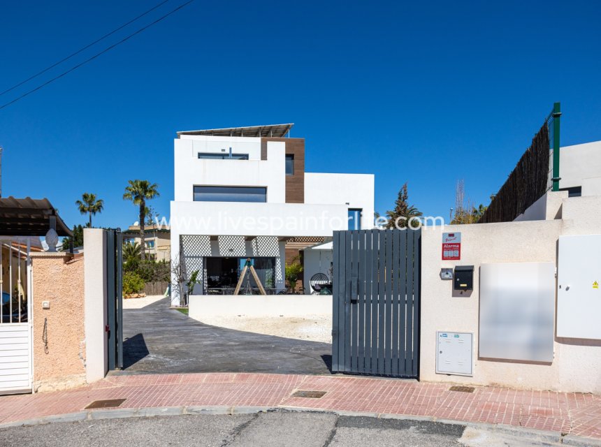 Weiterverkauf - Villa (freistehende) -
Ciudad Quesada - Ciudad Quesada - Rojales