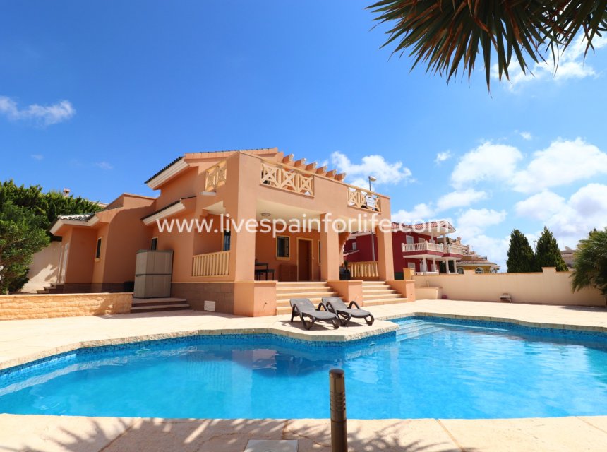 Weiterverkauf - Villa (freistehende) -
Ciudad Quesada - La Fiesta