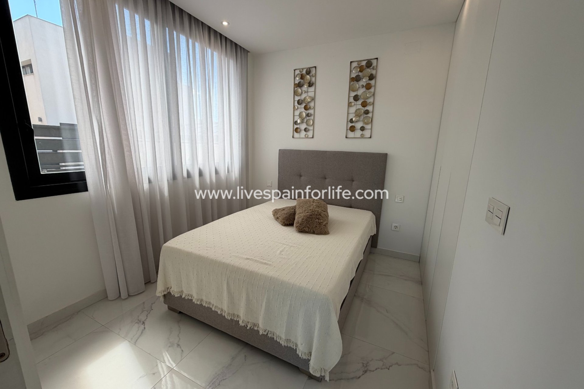 Weiterverkauf - Villa (freistehende) -
Ciudad Quesada - La Laguna