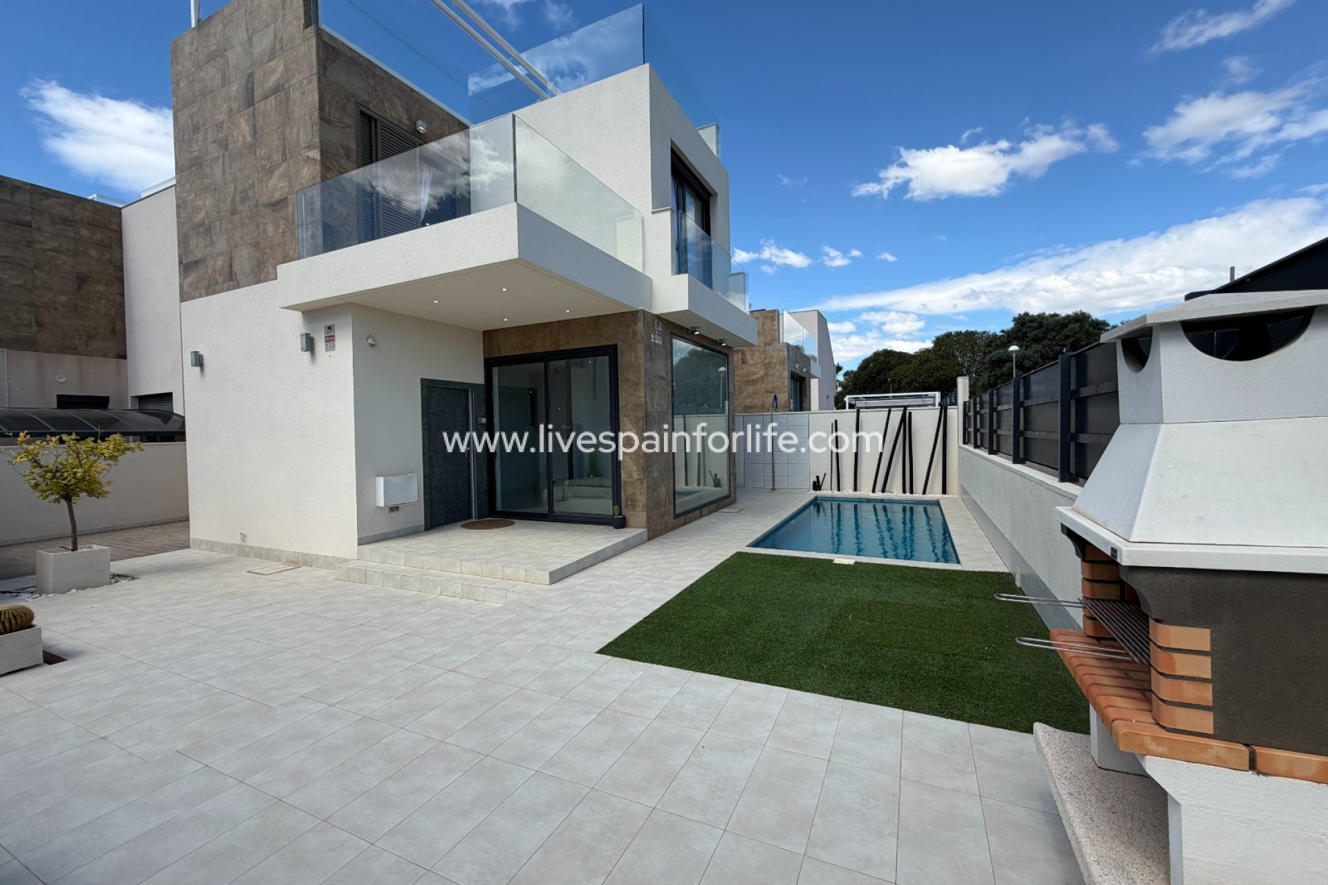 Weiterverkauf - Villa (freistehende) -
Ciudad Quesada - La Laguna