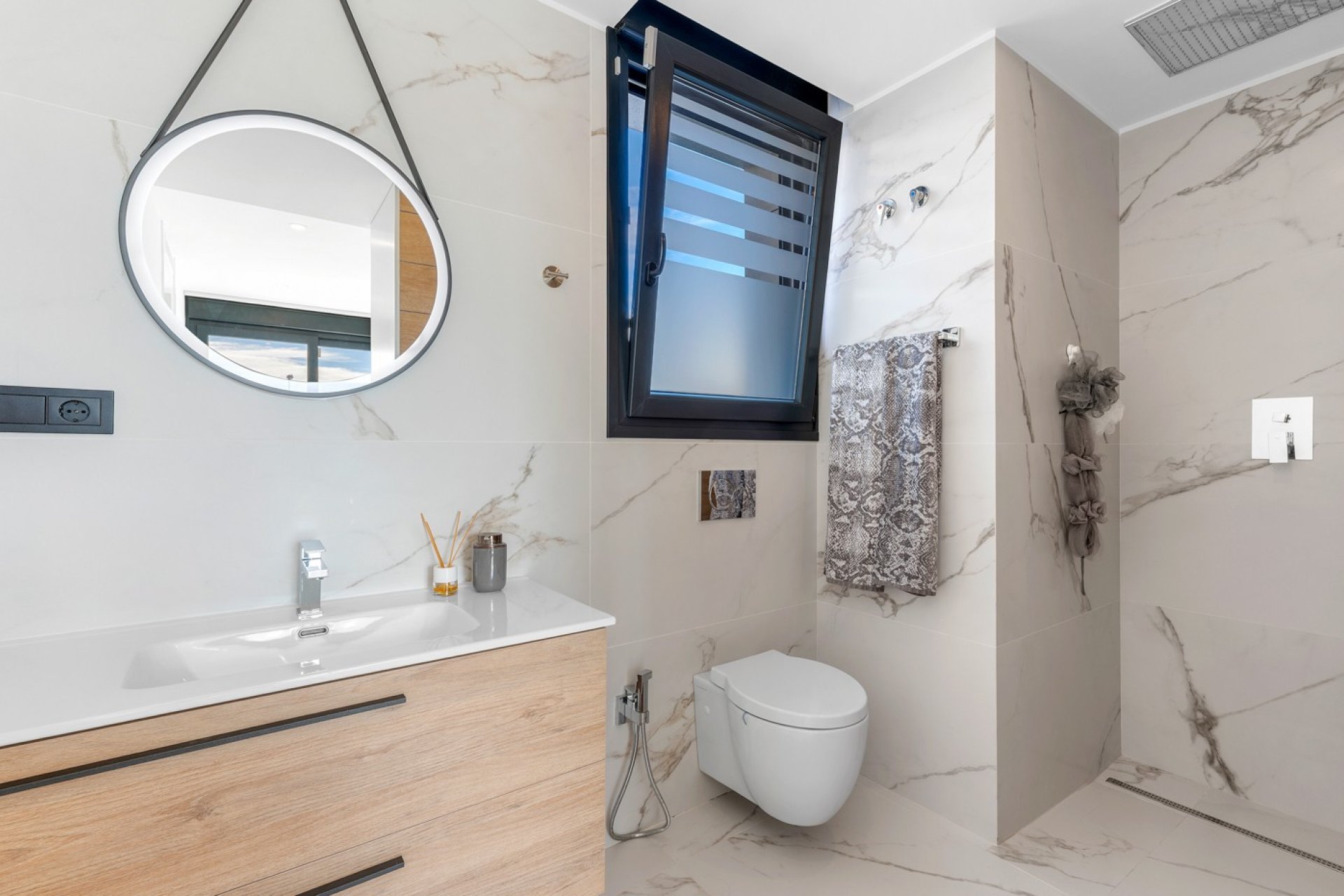 Weiterverkauf - Villa (freistehende) -
Ciudad Quesada