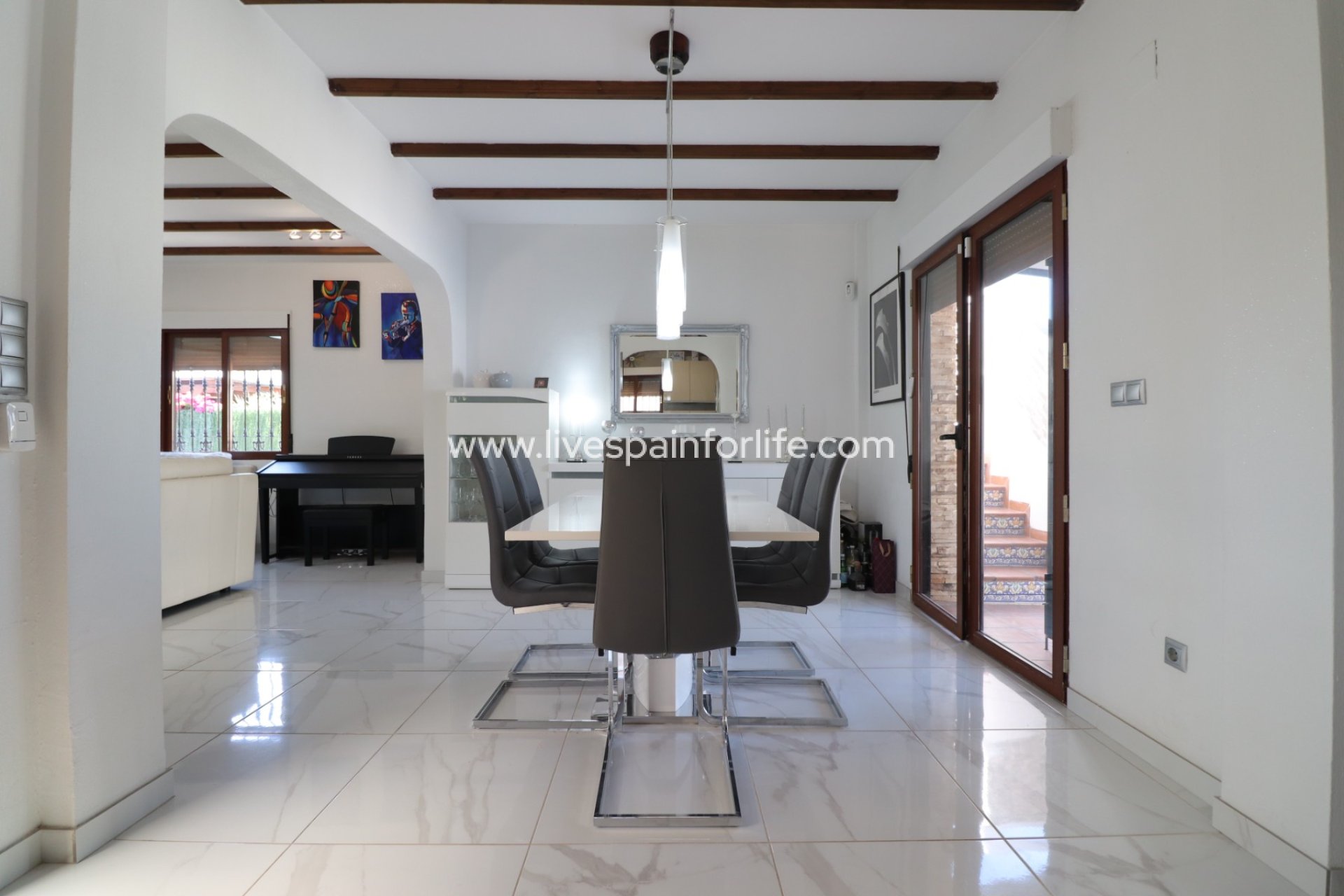Weiterverkauf - Villa (freistehende) -
Formentera Del Segura - Fincas de La Vega