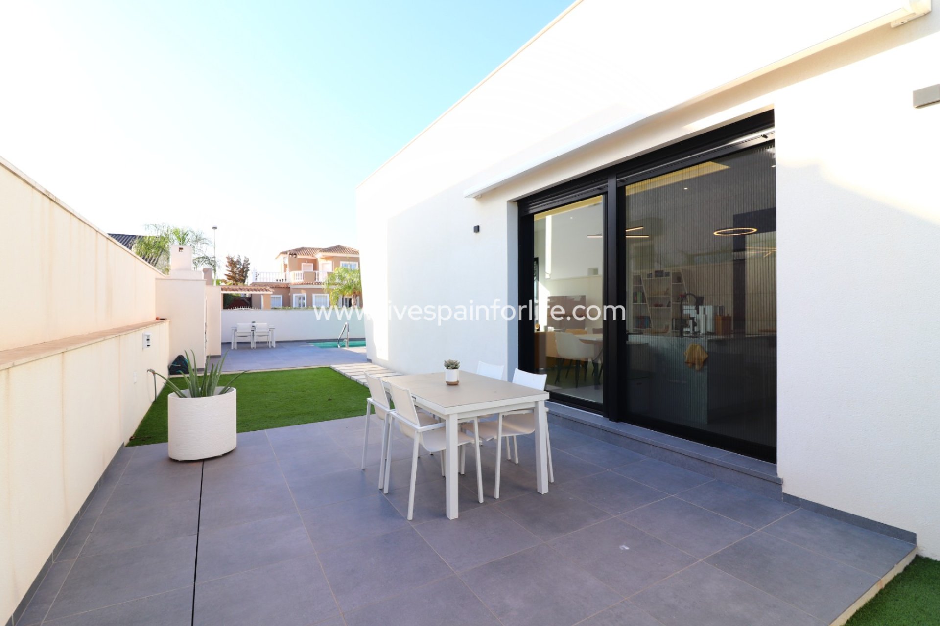 Weiterverkauf - Villa (freistehende) -
Formentera Del Segura - Fincas de La Vega