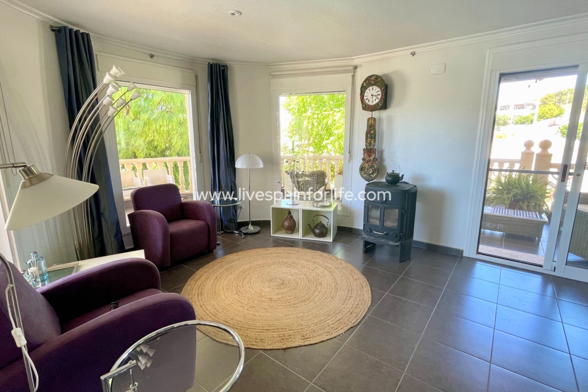 Weiterverkauf - Villa (freistehende) -
Hondon De Las Nieves