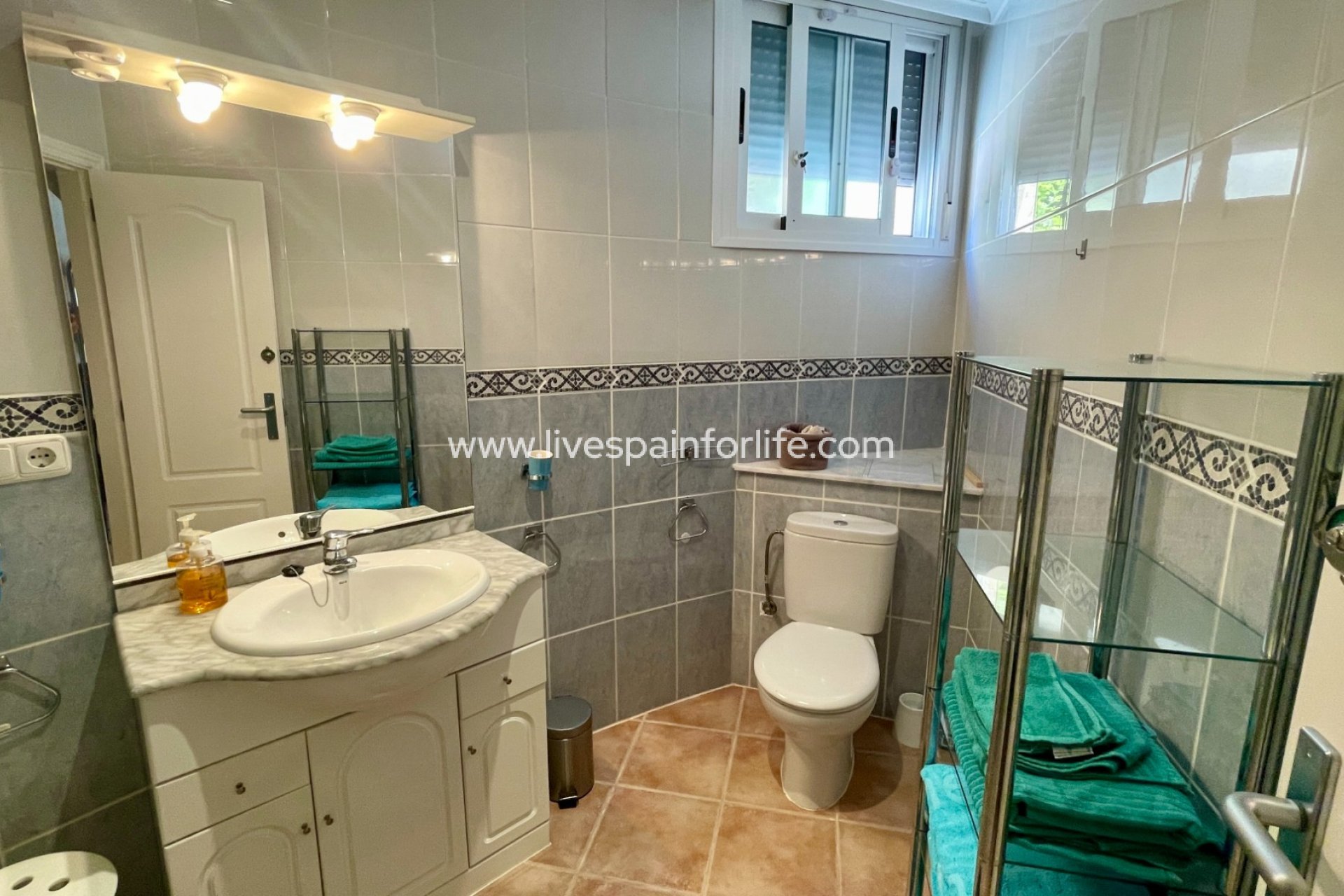 Weiterverkauf - Villa (freistehende) -
Hondon De Las Nieves