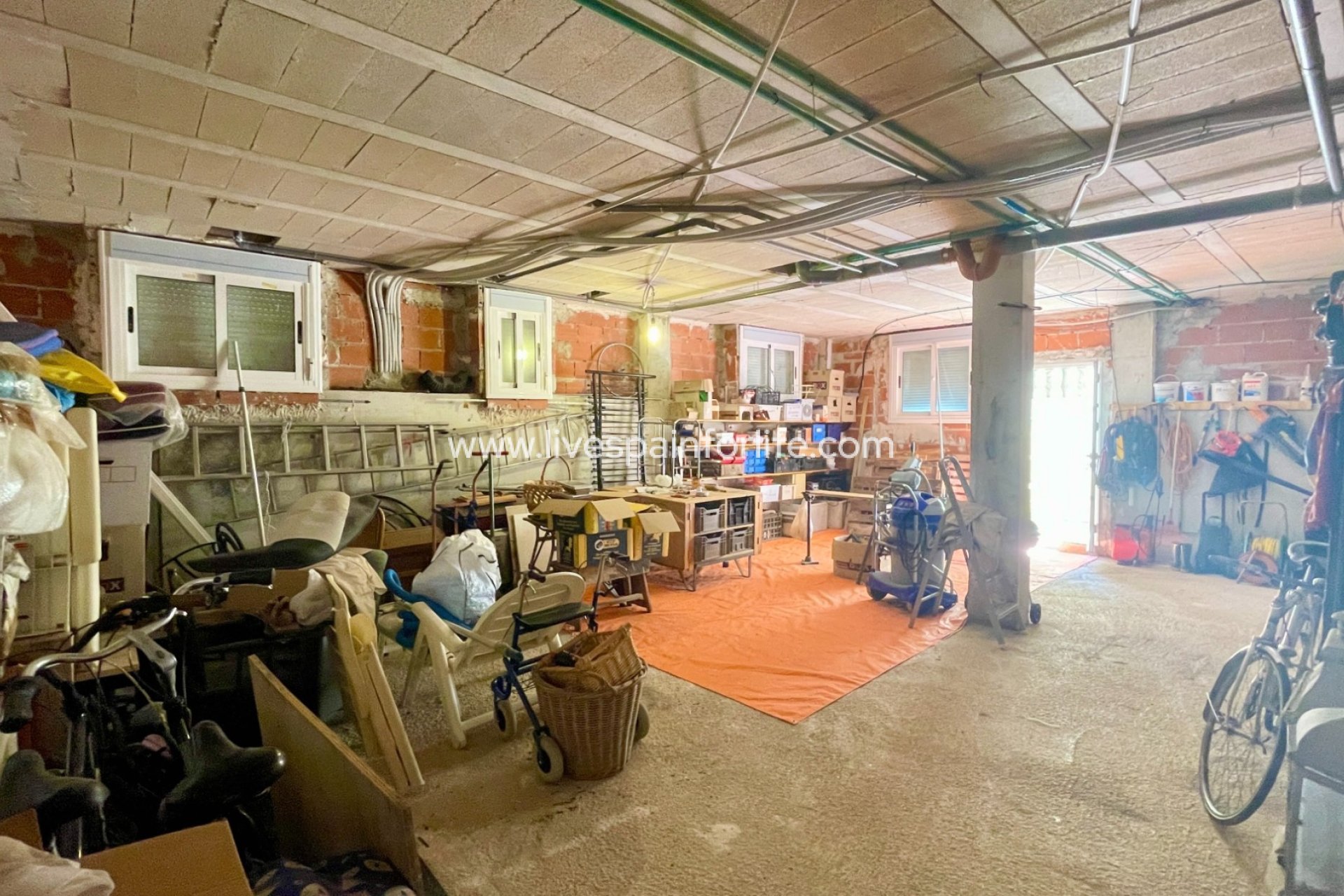 Weiterverkauf - Villa (freistehende) -
Hondon De Las Nieves