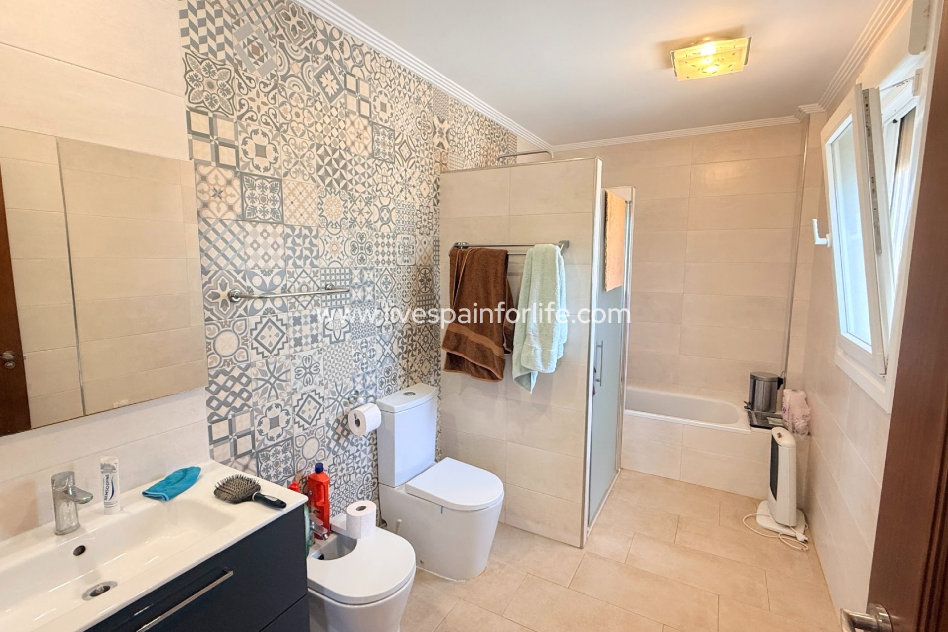 Weiterverkauf - Villa (freistehende) -
Hondon De Las Nieves