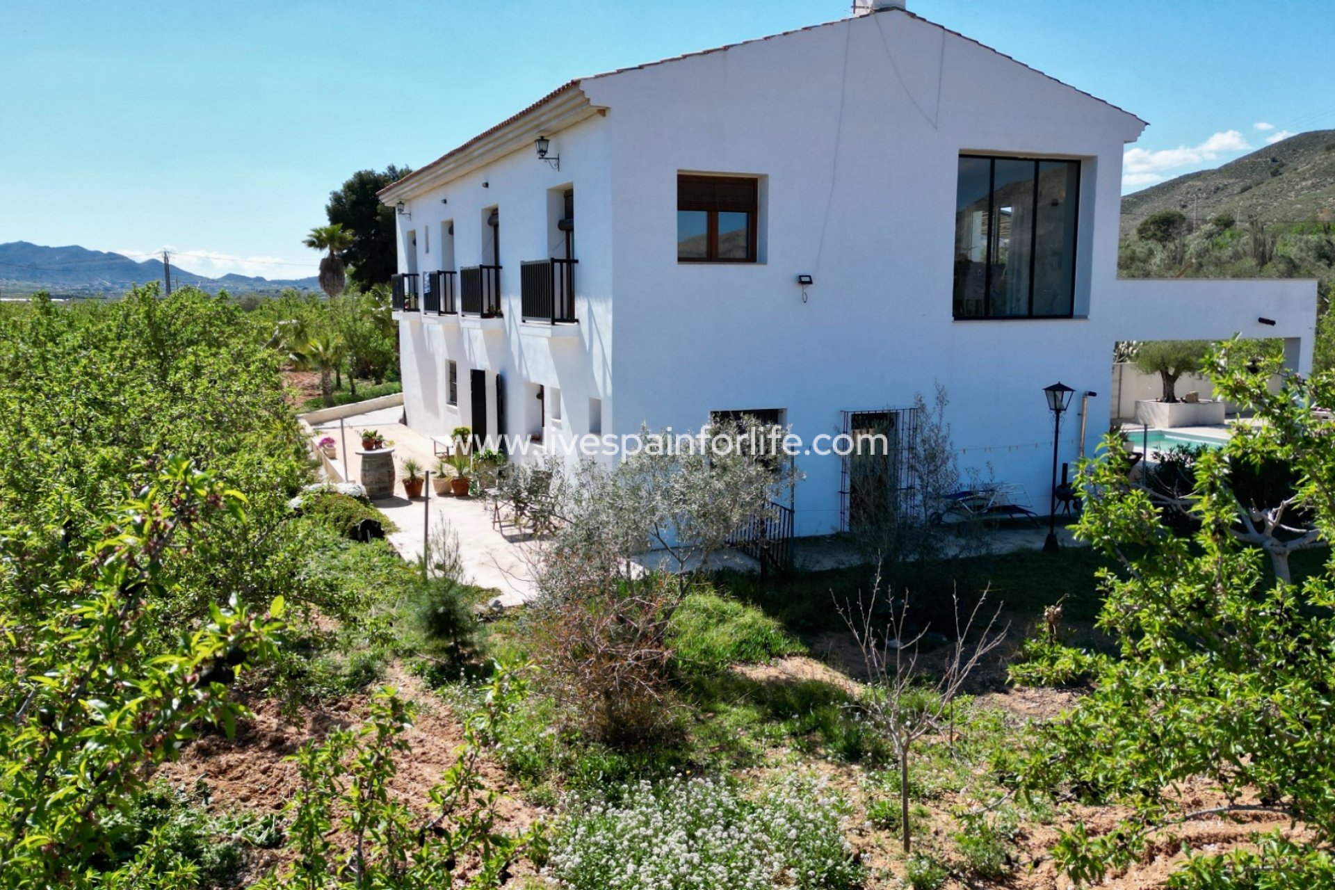 Weiterverkauf - Villa (freistehende) -
Hondon De Las Nieves