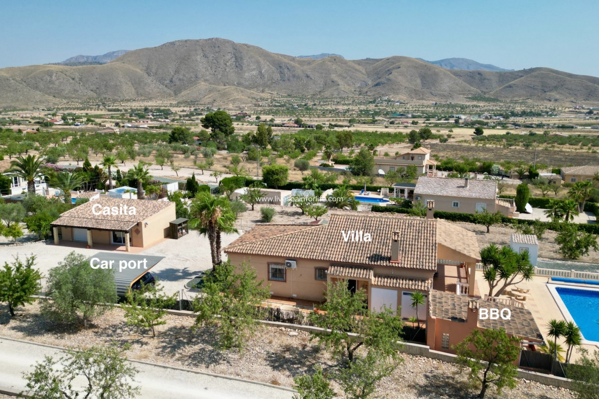 Weiterverkauf - Villa (freistehende) -
Hondon De Los Frailes