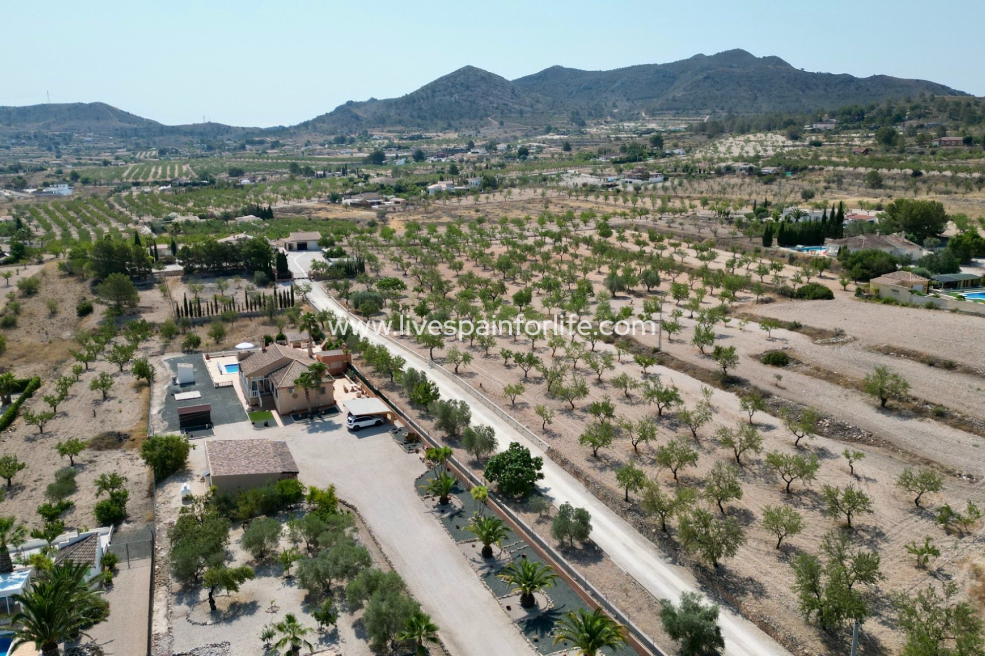 Weiterverkauf - Villa (freistehende) -
Hondon De Los Frailes