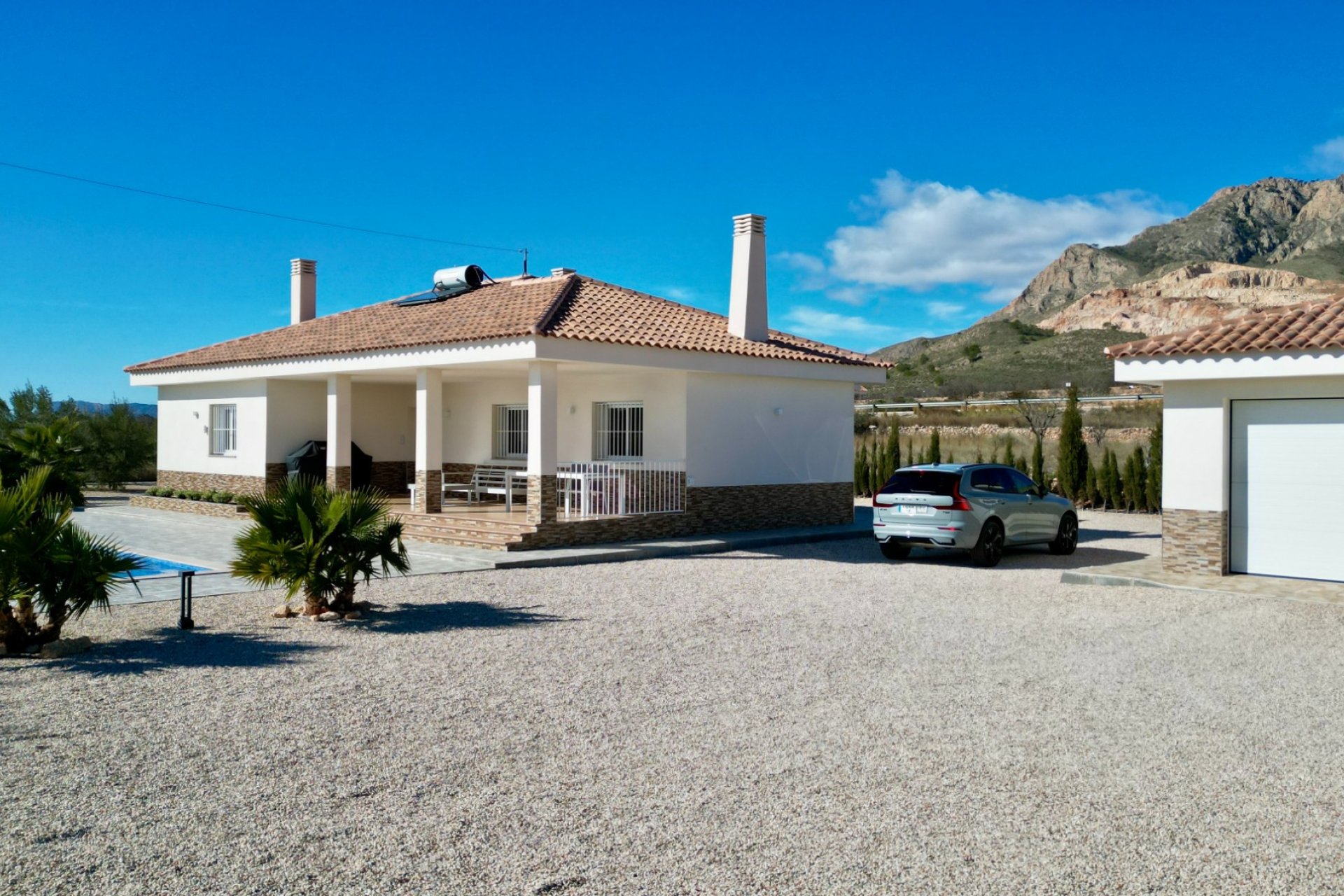 Weiterverkauf - Villa (freistehende) -
Macisvenda