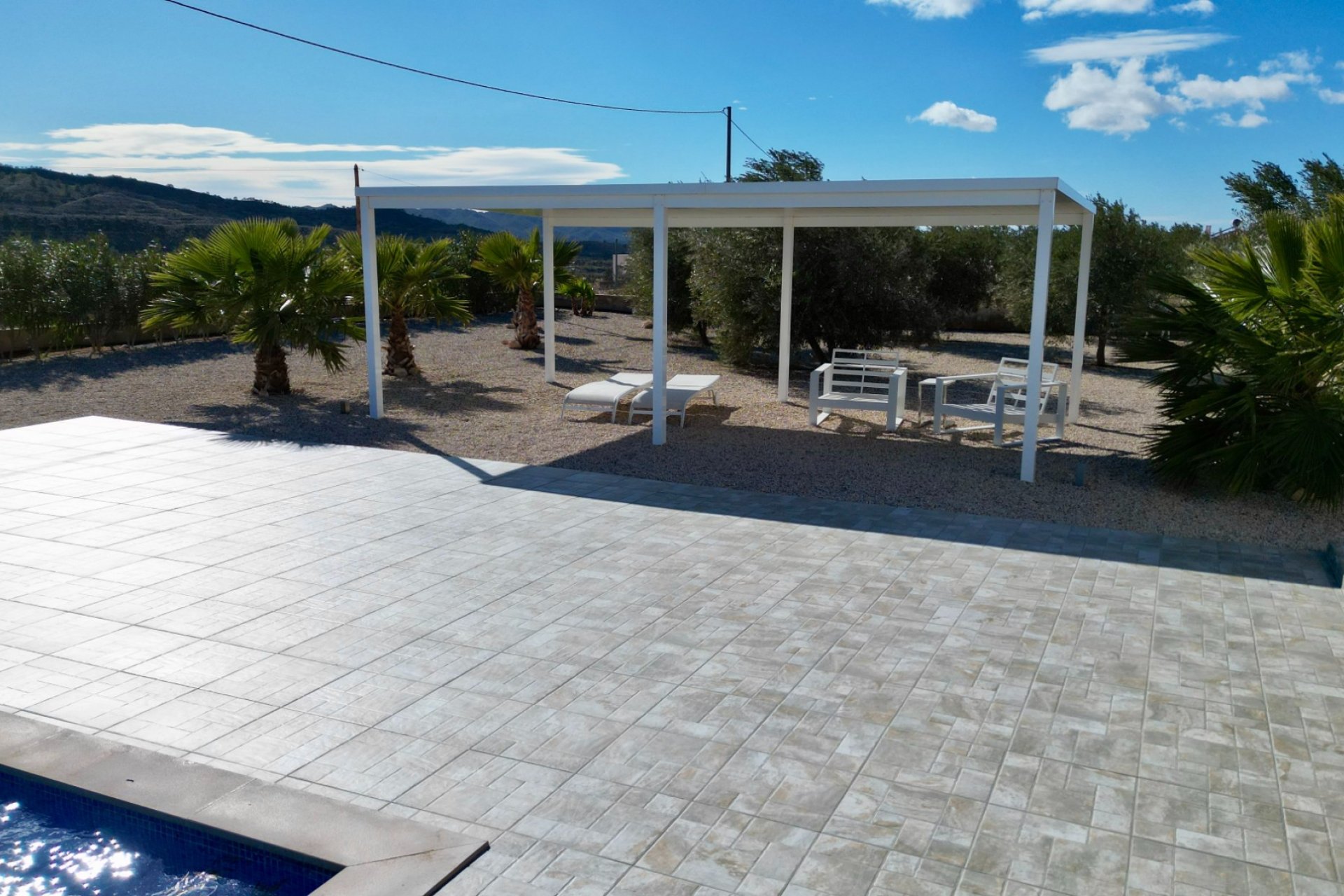 Weiterverkauf - Villa (freistehende) -
Macisvenda