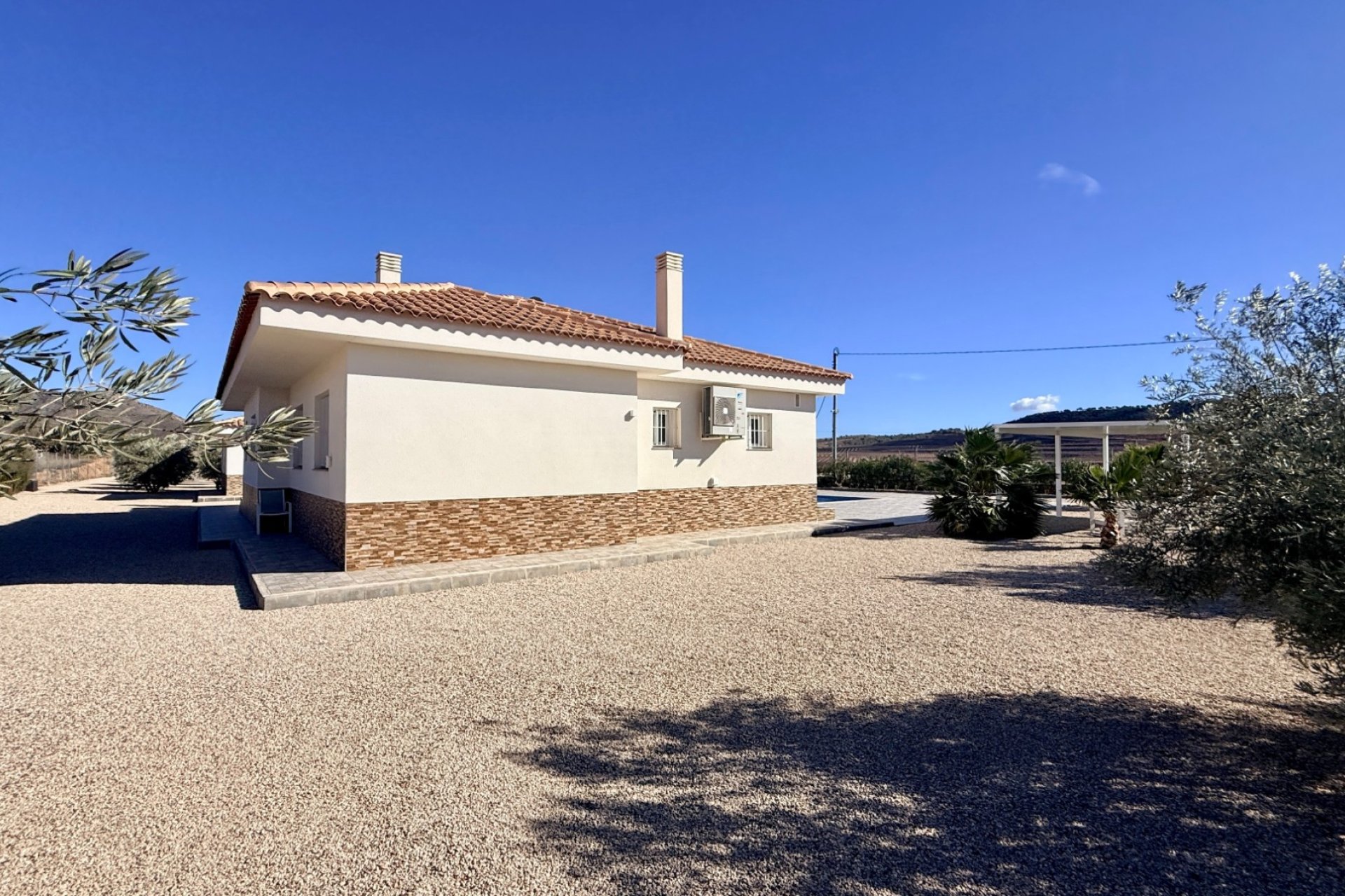 Weiterverkauf - Villa (freistehende) -
Macisvenda