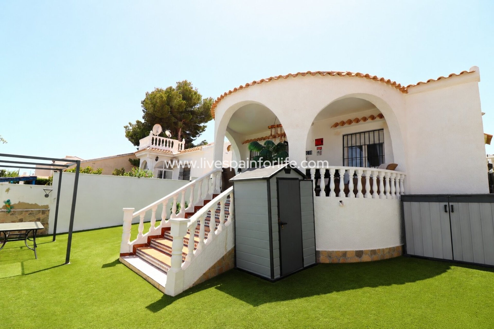 Weiterverkauf - Villa (freistehende) -
Orihuela Costa - Villamartin
