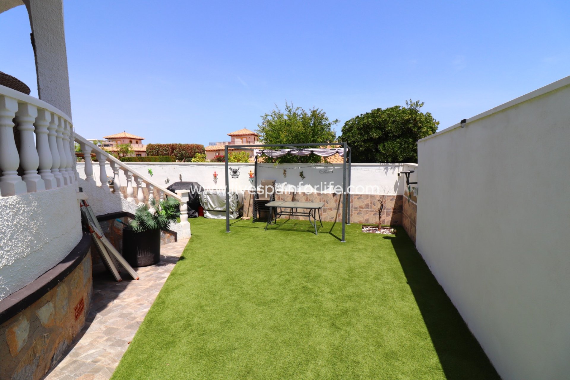Weiterverkauf - Villa (freistehende) -
Orihuela Costa - Villamartin
