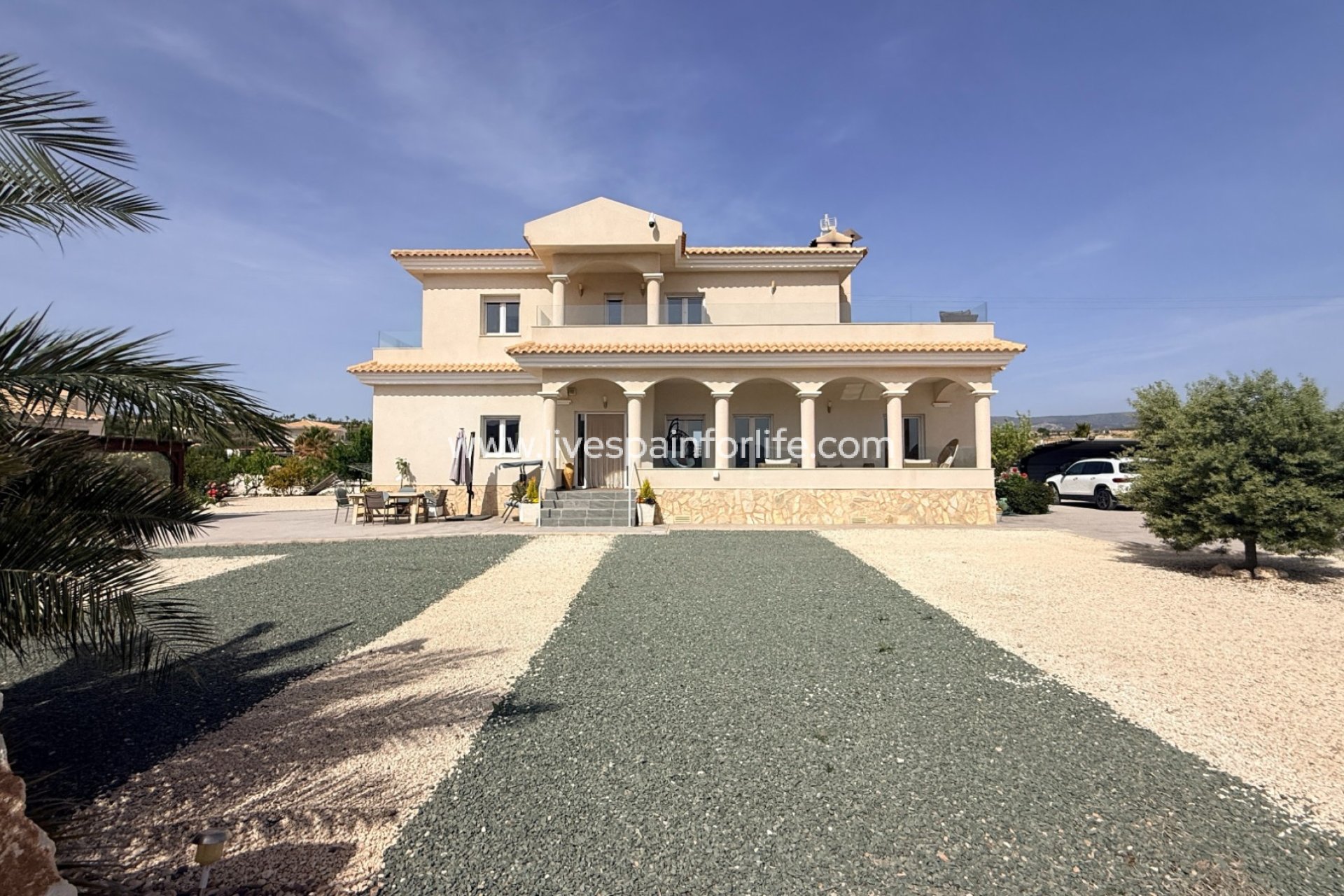 Weiterverkauf - Villa (freistehende) -
Pinoso
