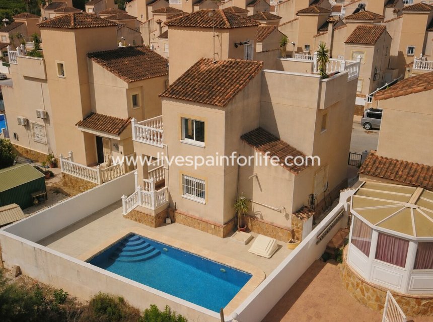 Weiterverkauf - Villa (freistehende) -
San Miguel De Salinas - Lake View Mansions